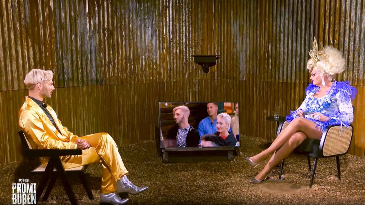 Sam Dylan mit Olivia Jones bei „Das große Promi-Büßen“.