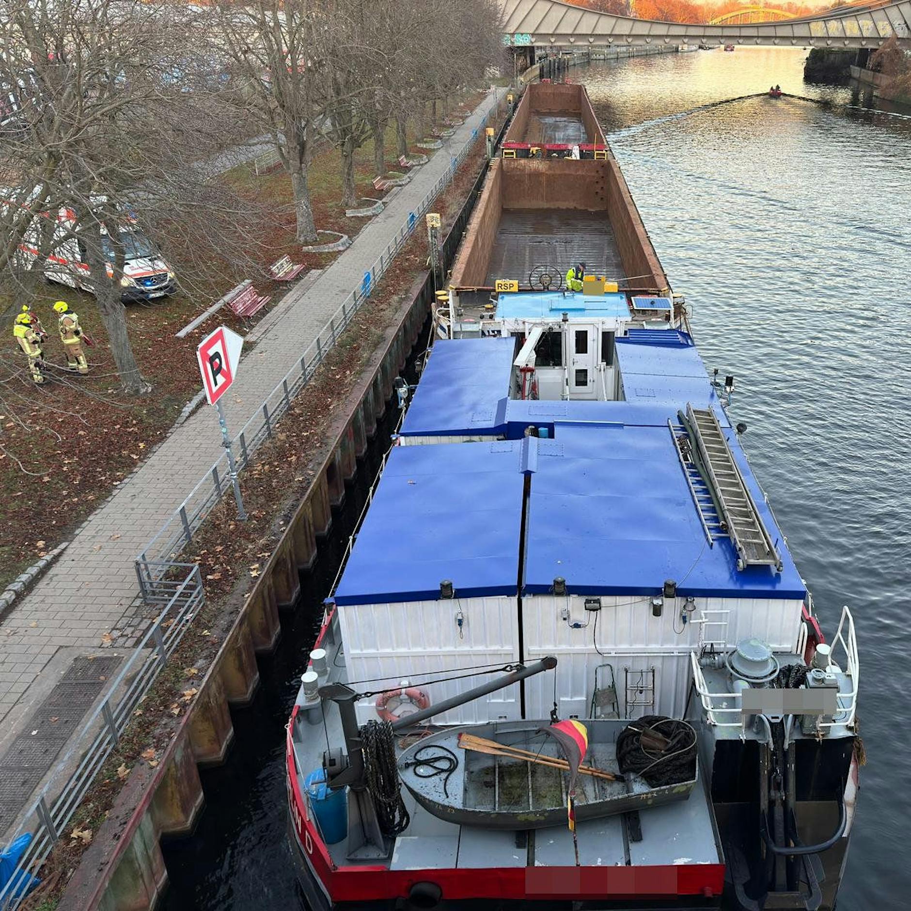 Binnenschiff kracht in Ruderboot – Frau tot!