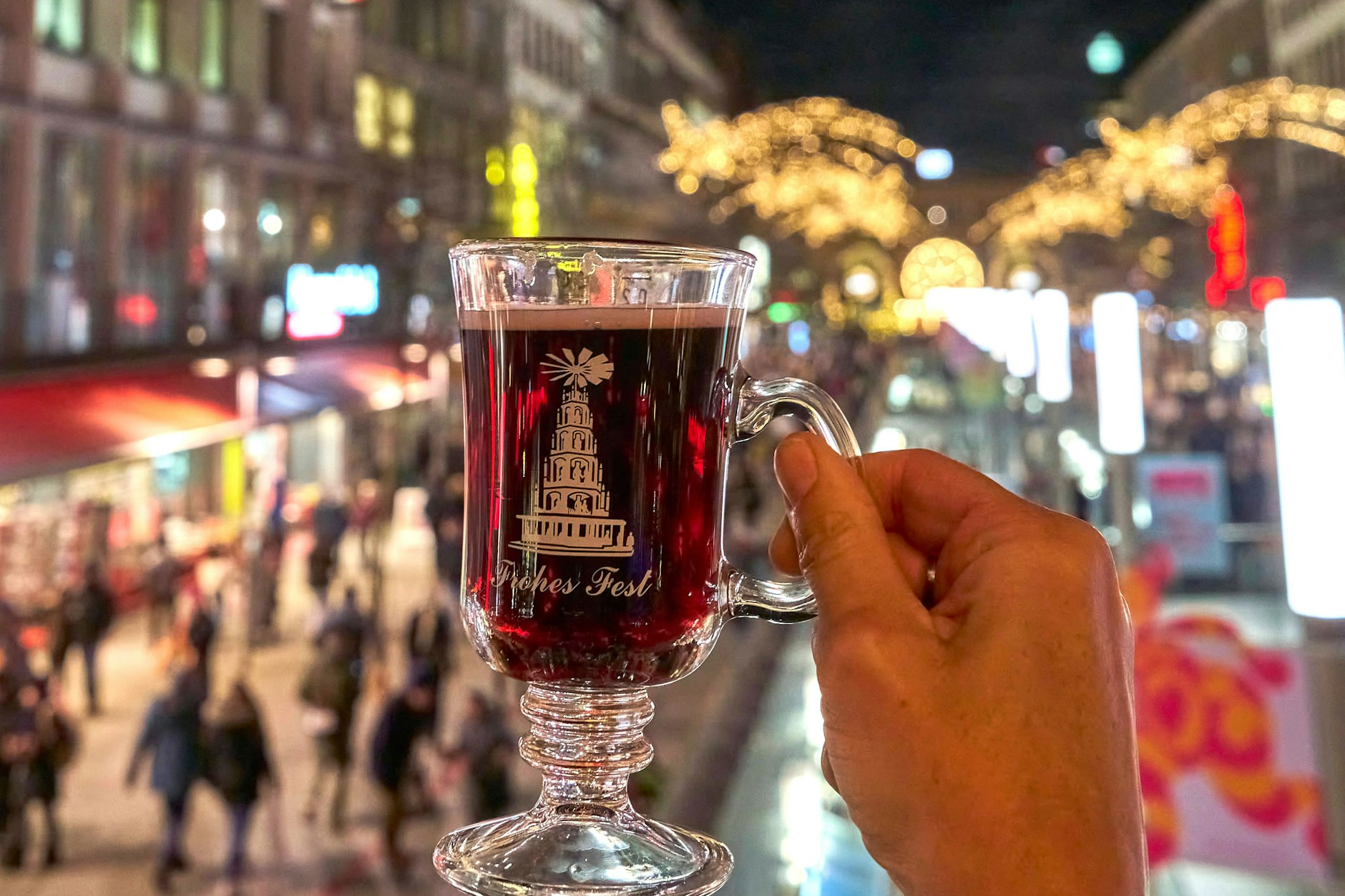 Ein guter Glühwein muss nach Wein schmecken und darf weder überwürzt noch zu süß sein.