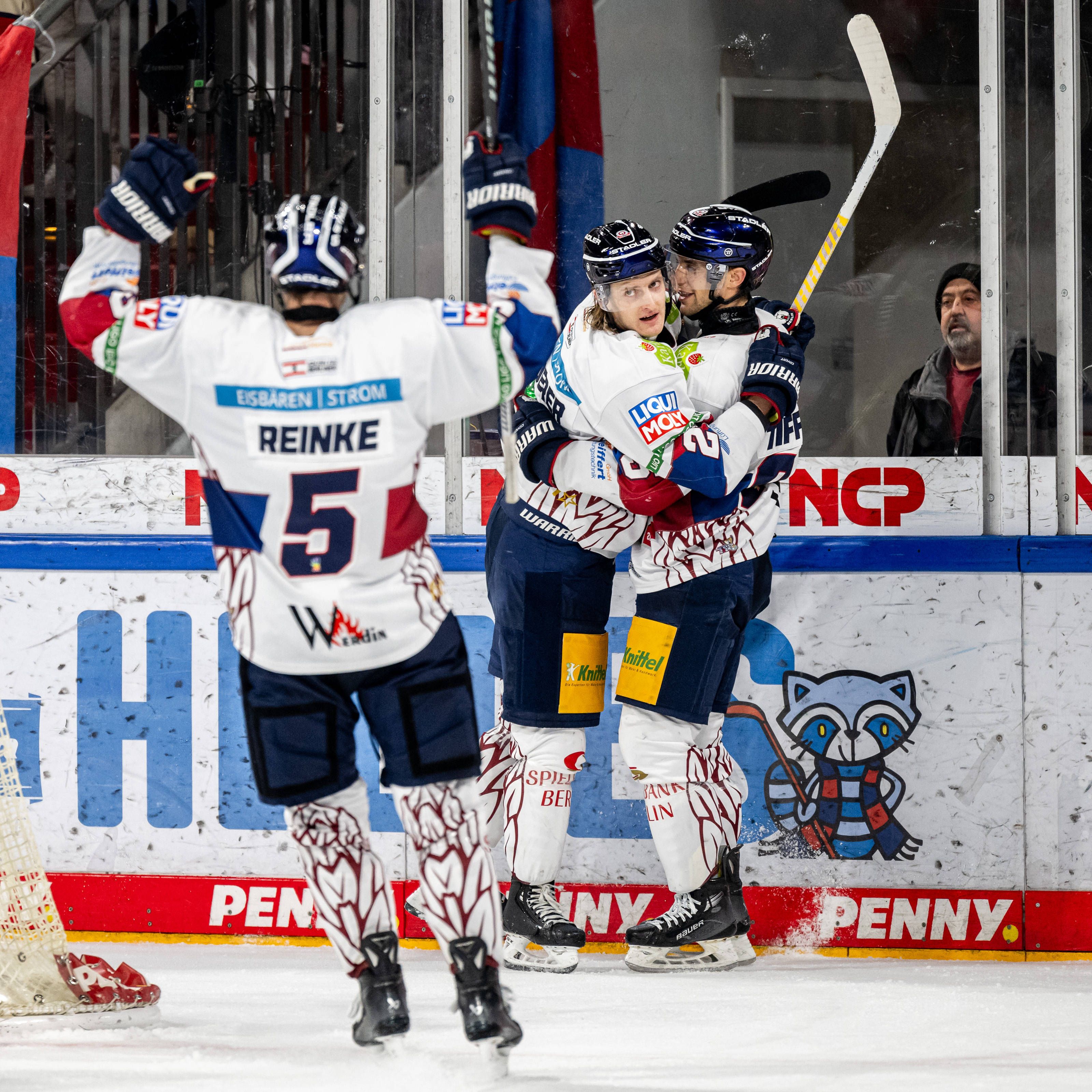Image - Puh! Eisbären Berlin schrammen haarscharf an Pleiten-Hattrick vorbei