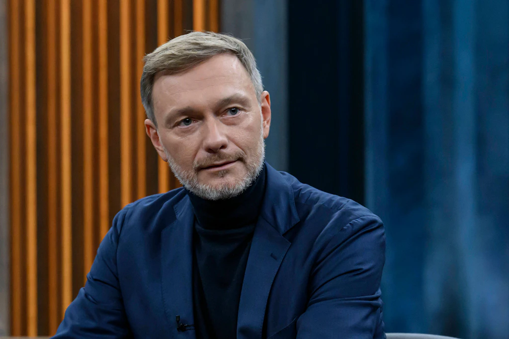 ARD kasıtlı olarak Lindner ve FDP'ye karşı bir hava mı yaratıyor? Miosga konuşmasındaki alkışlar neden rahatsız edici?