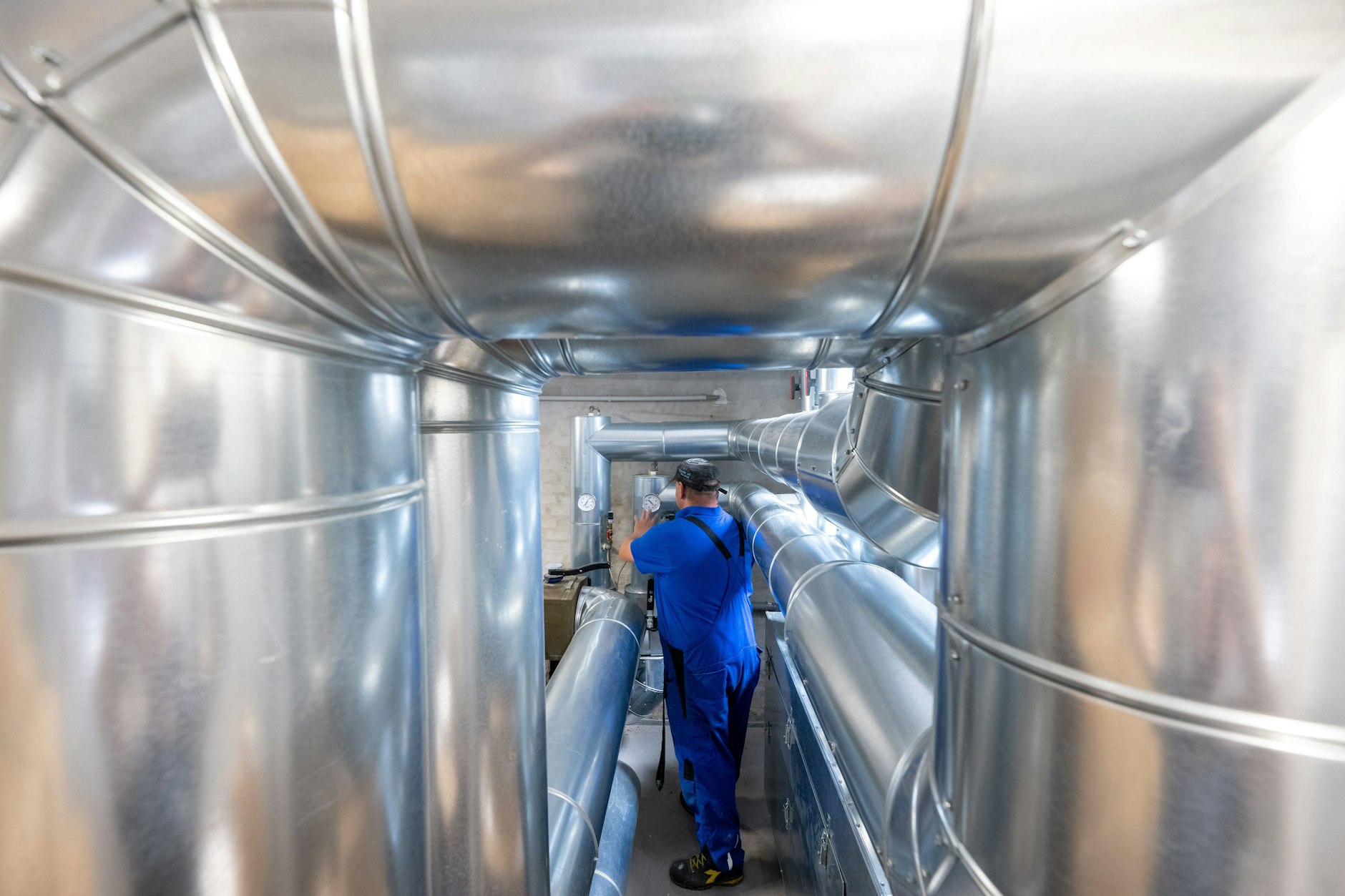 Deutschland setzt auf Fernwärme in der Energiewende, besonders stechen die Metropolen München, Berlin und Leipzig heraus.