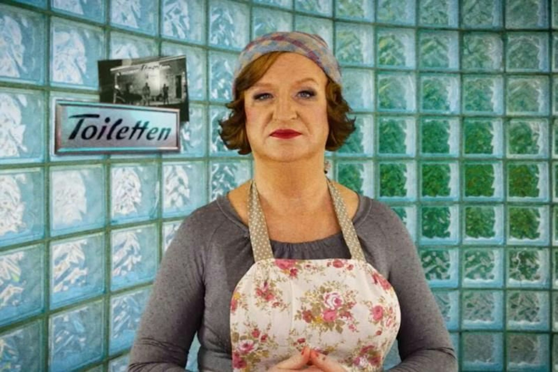 Toilettendame Adele und ihre Geschichten und Anekdoten: Sie werden Tränen lachen!