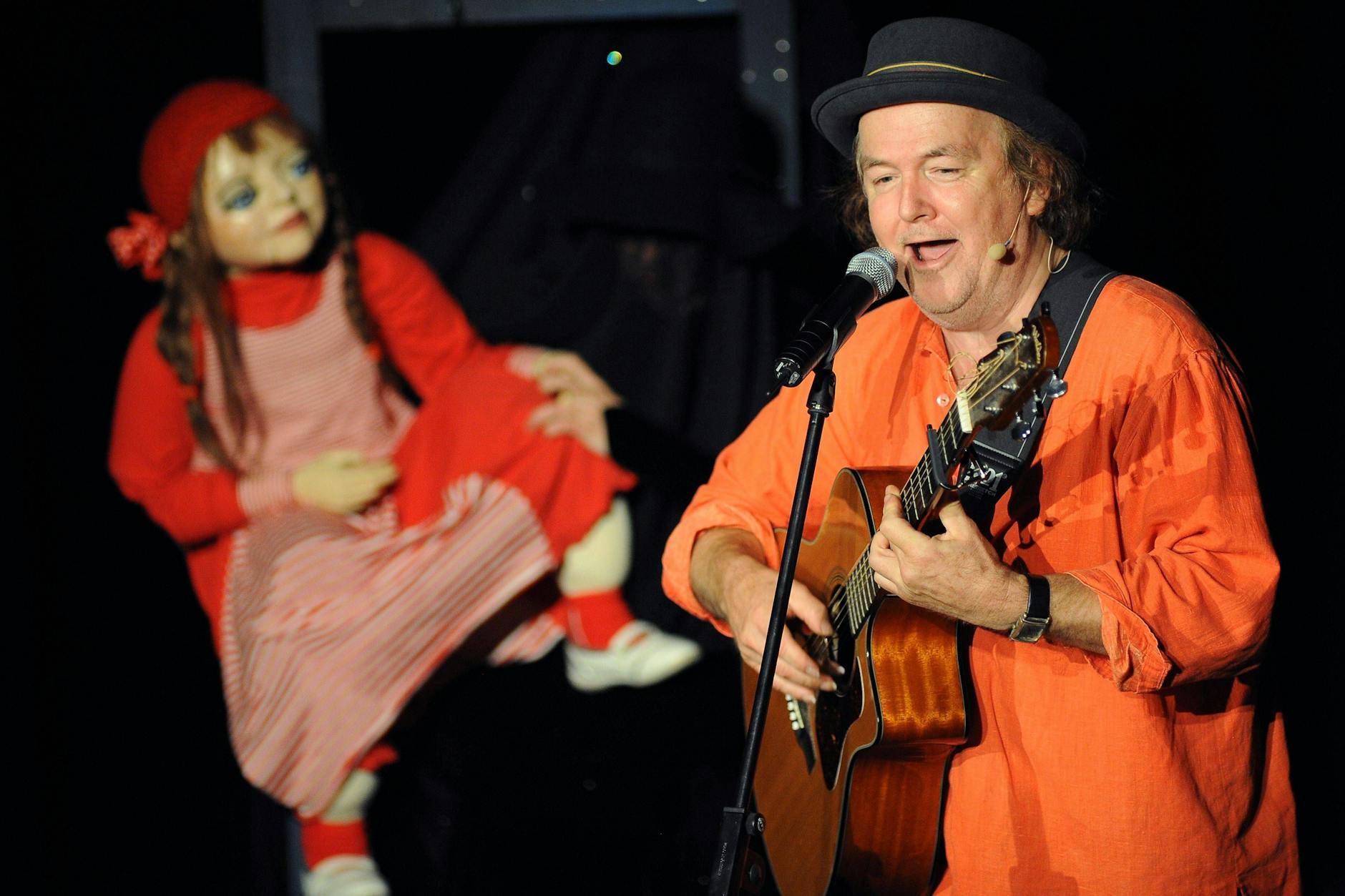 Wenn Gerhard Schöne auftritt, darf seine Jule, die sich nie wäscht, nicht fehlen.