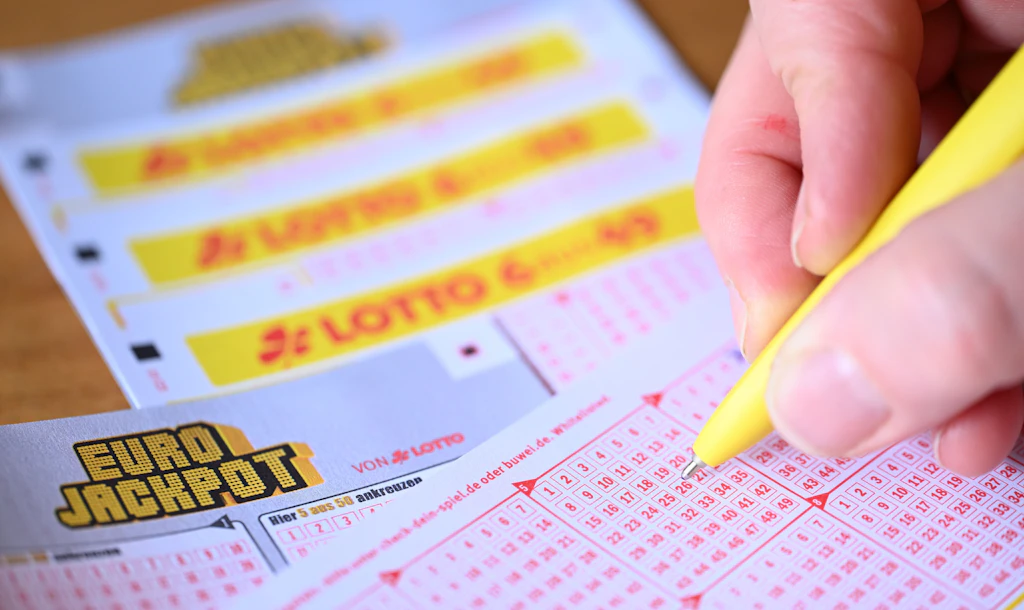 Irre Lotto-Rechnung! 66 Tipps erhöhen Eurojackpot-Gewinn garantiert