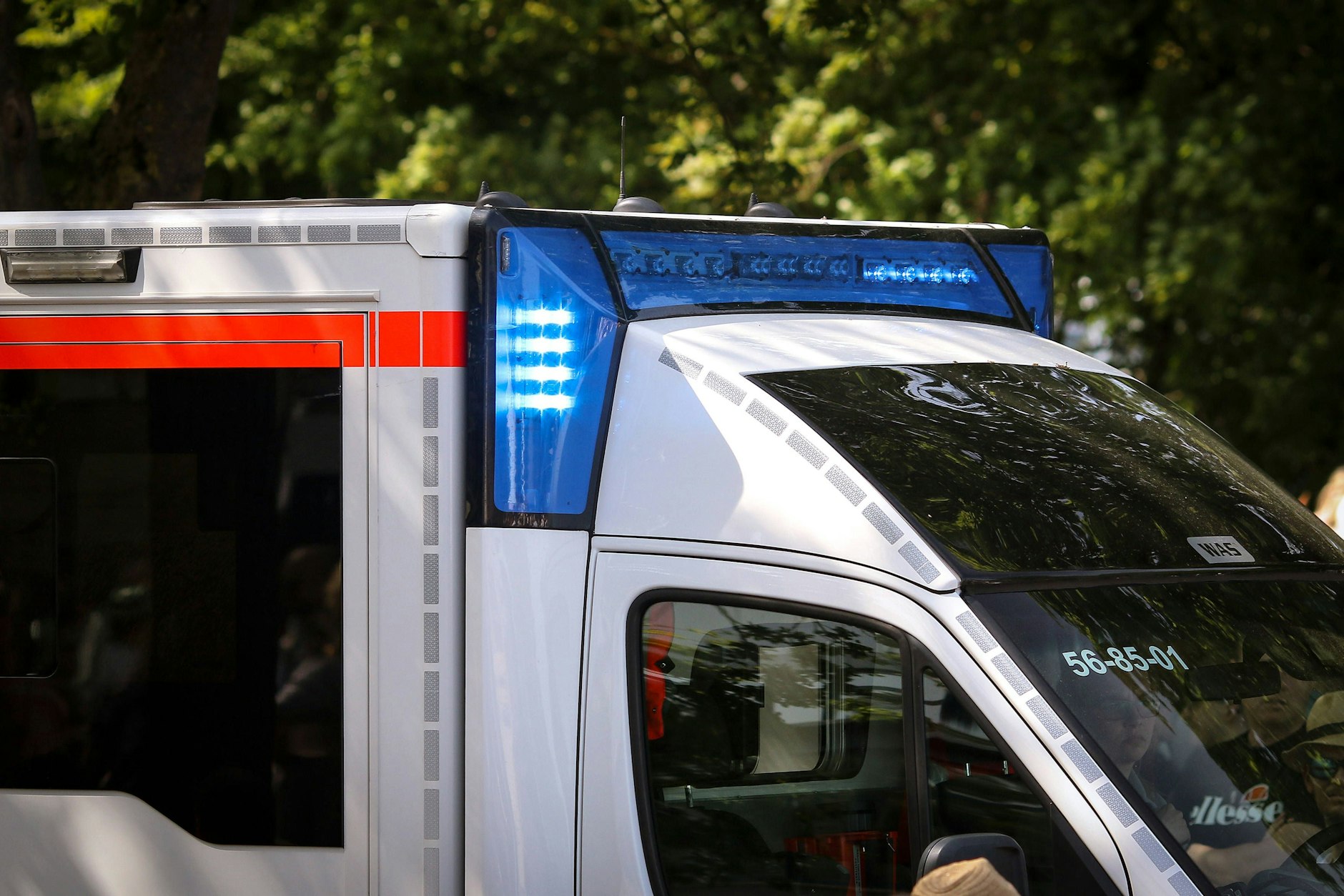 Der Krankentransporter sollte die Seniorin zügig nach Hause bringen (Symbolfoto).