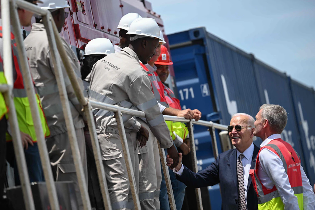Biden in Angola: Können die USA in Afrika noch zu China und Russland aufholen?