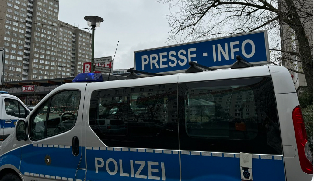 Tote 56-Jährige in Berlin: Wurde die Frau aus dem Fenster gestoßen?