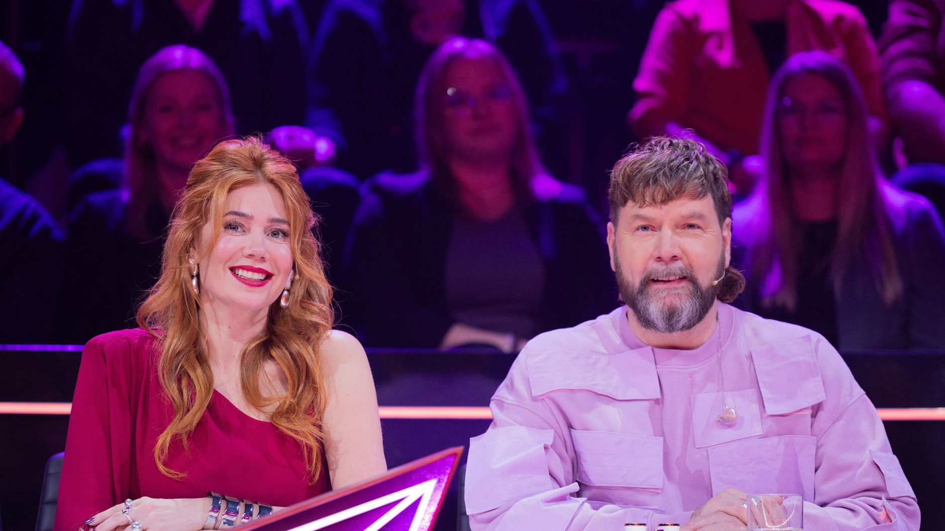 Rea Garvey und Palina Rojinski gehören zum festen Rateteam von Masked Singer.