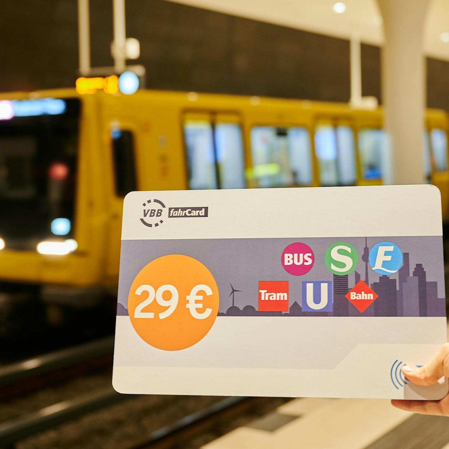 29-Euro-Ticket: Nutzer bekommen gratis Deutschlandticket – Senat zahlt