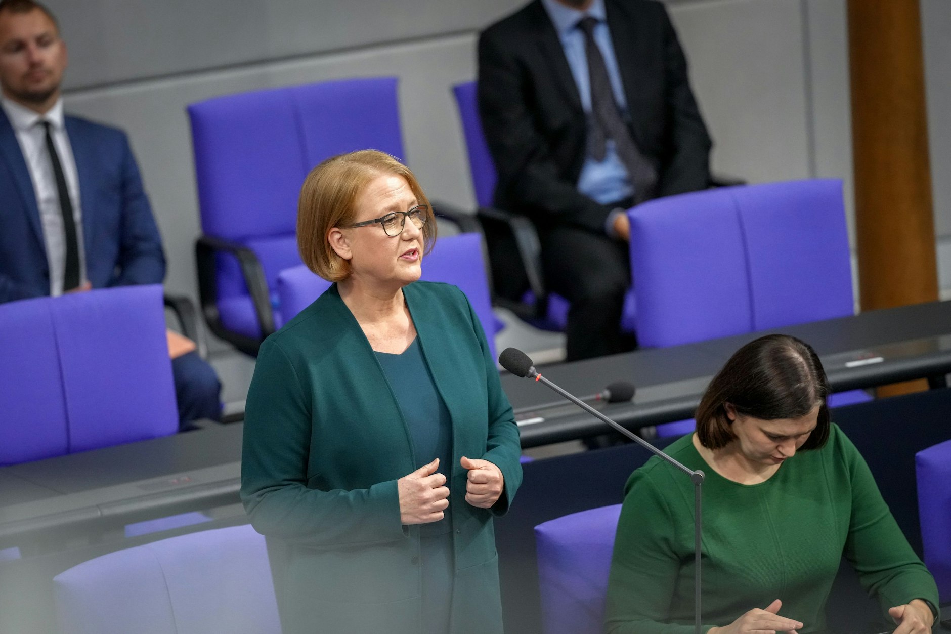 Bundesfamilienministerin Paus spricht im Bundestag.