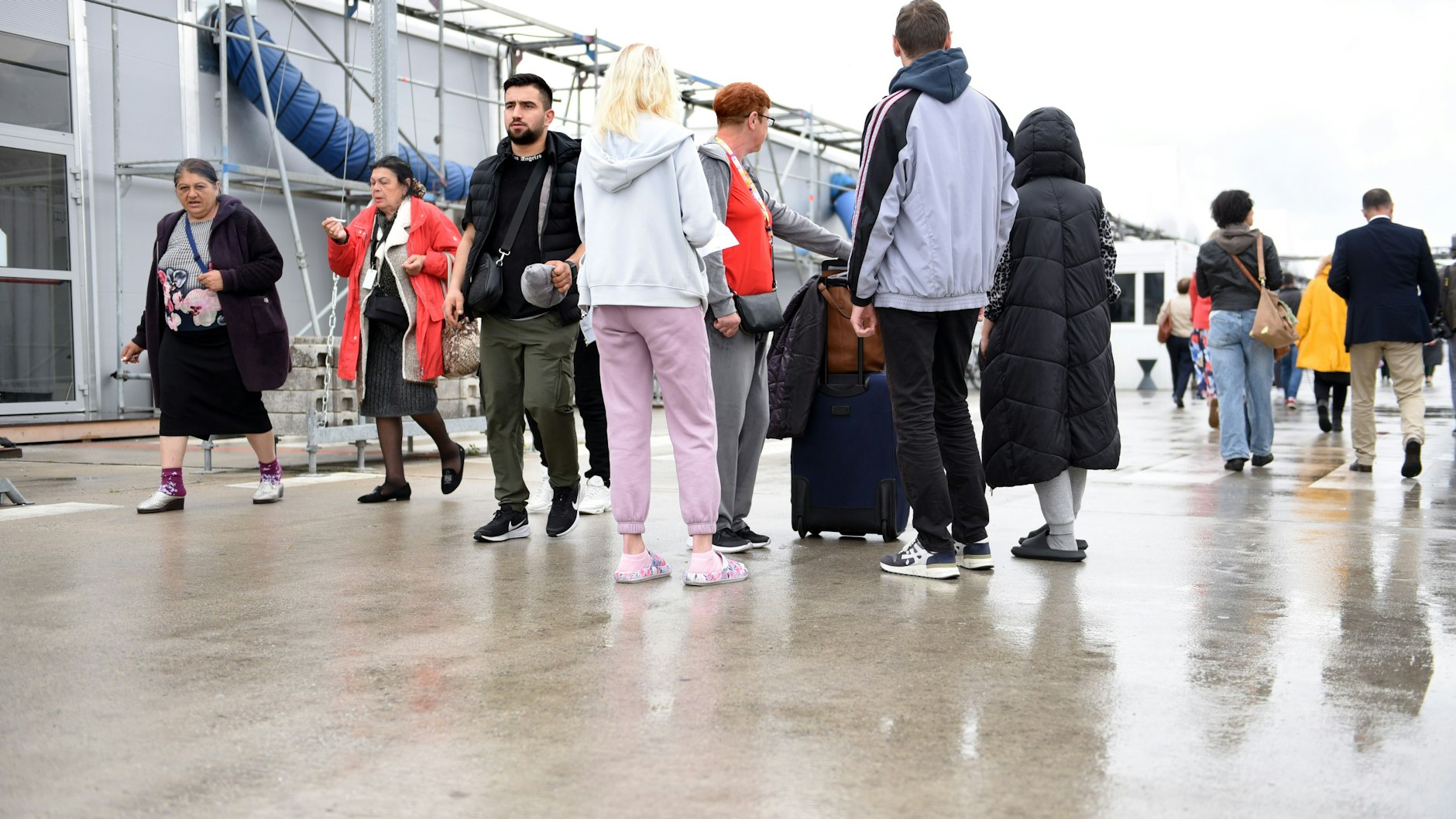 Die Flüchtlingsunterkunft auf dem Gelände des ehemaligen Flughafens in Tegel (Archivfoto)
