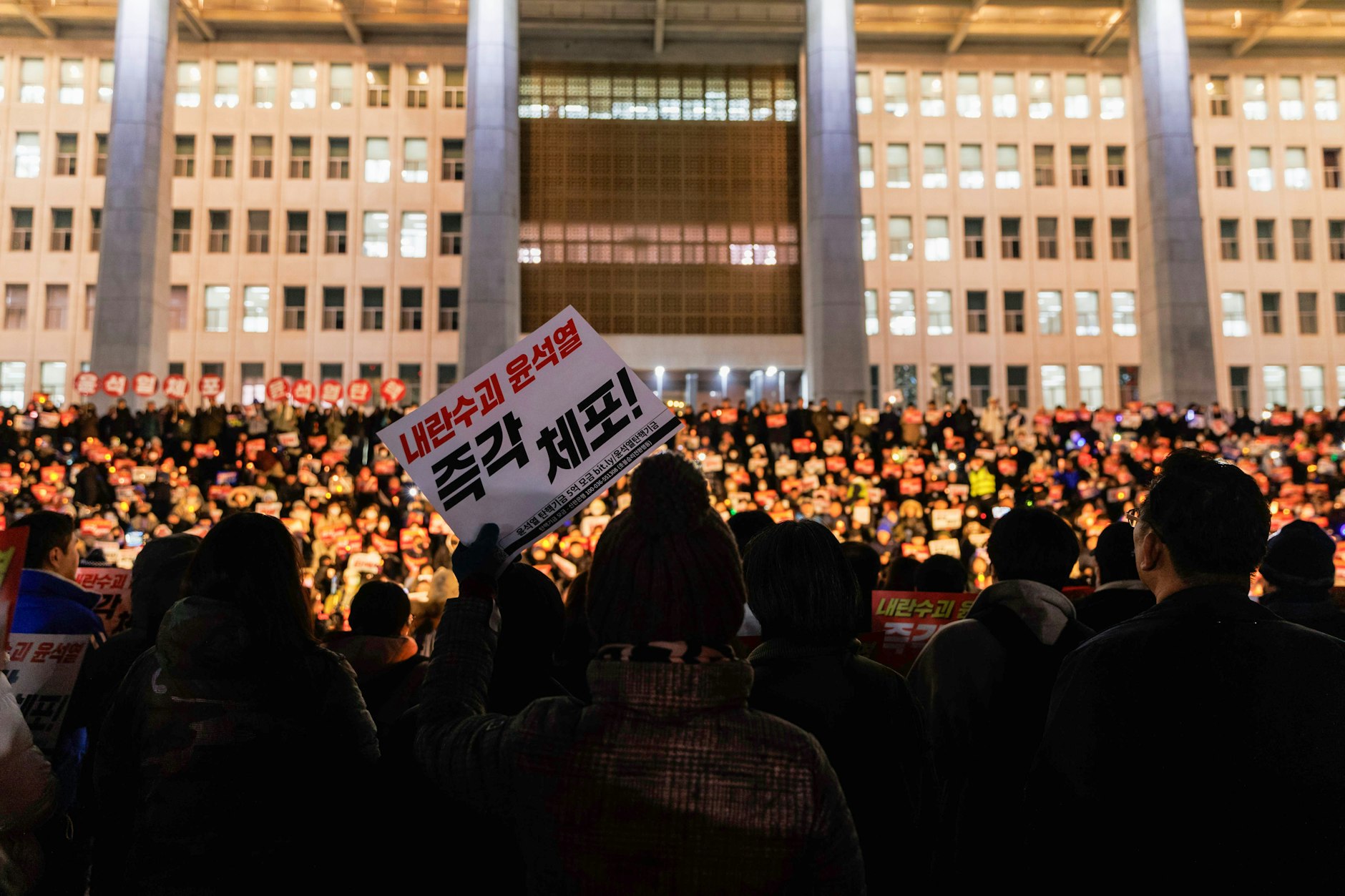 Demonstranten forderten am Mittwoch den Rücktritt des südkoreanischen Präsidenten.