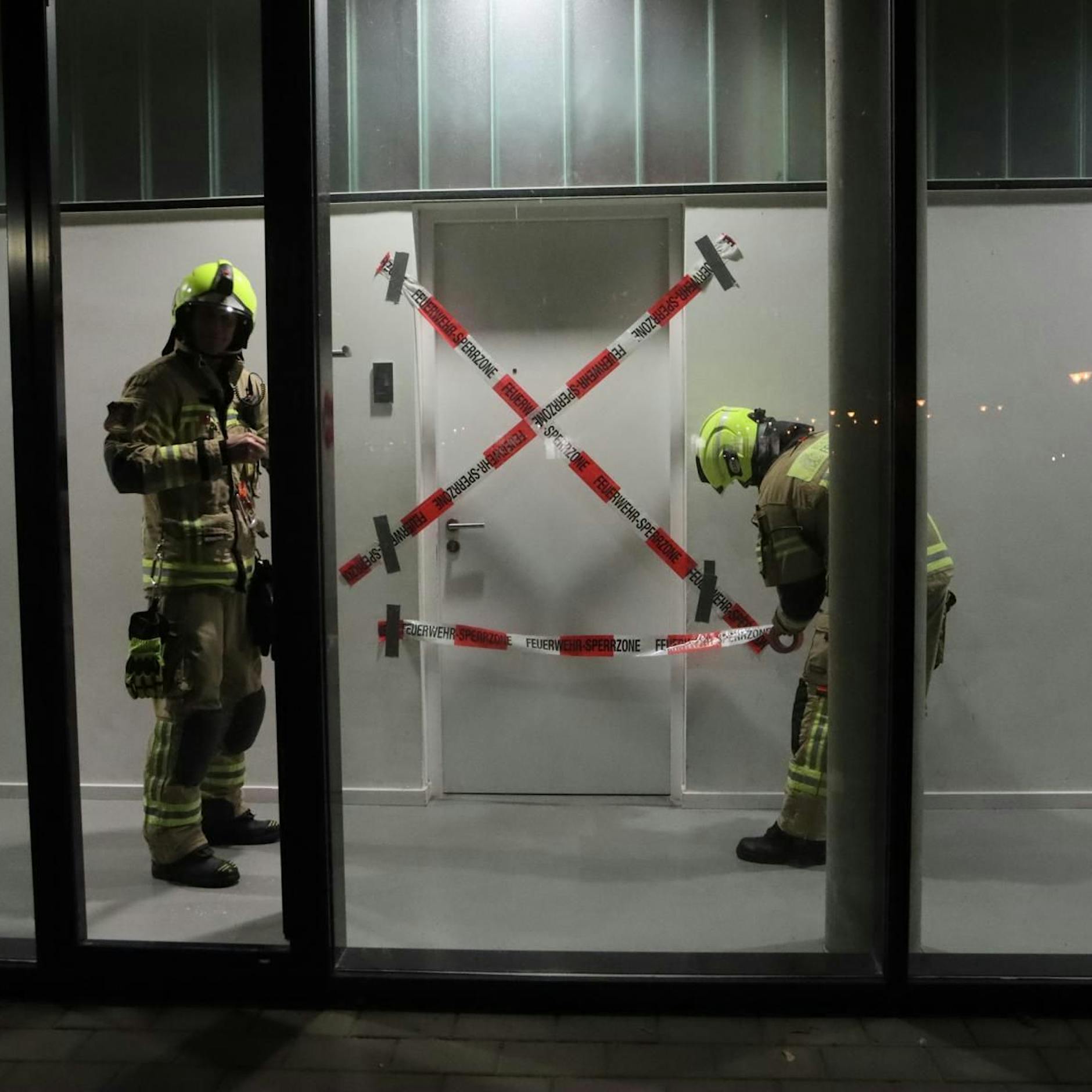 Gift-Alarm in Adlershof: DIESE öffentliche Tür bleibt erstmal dicht!