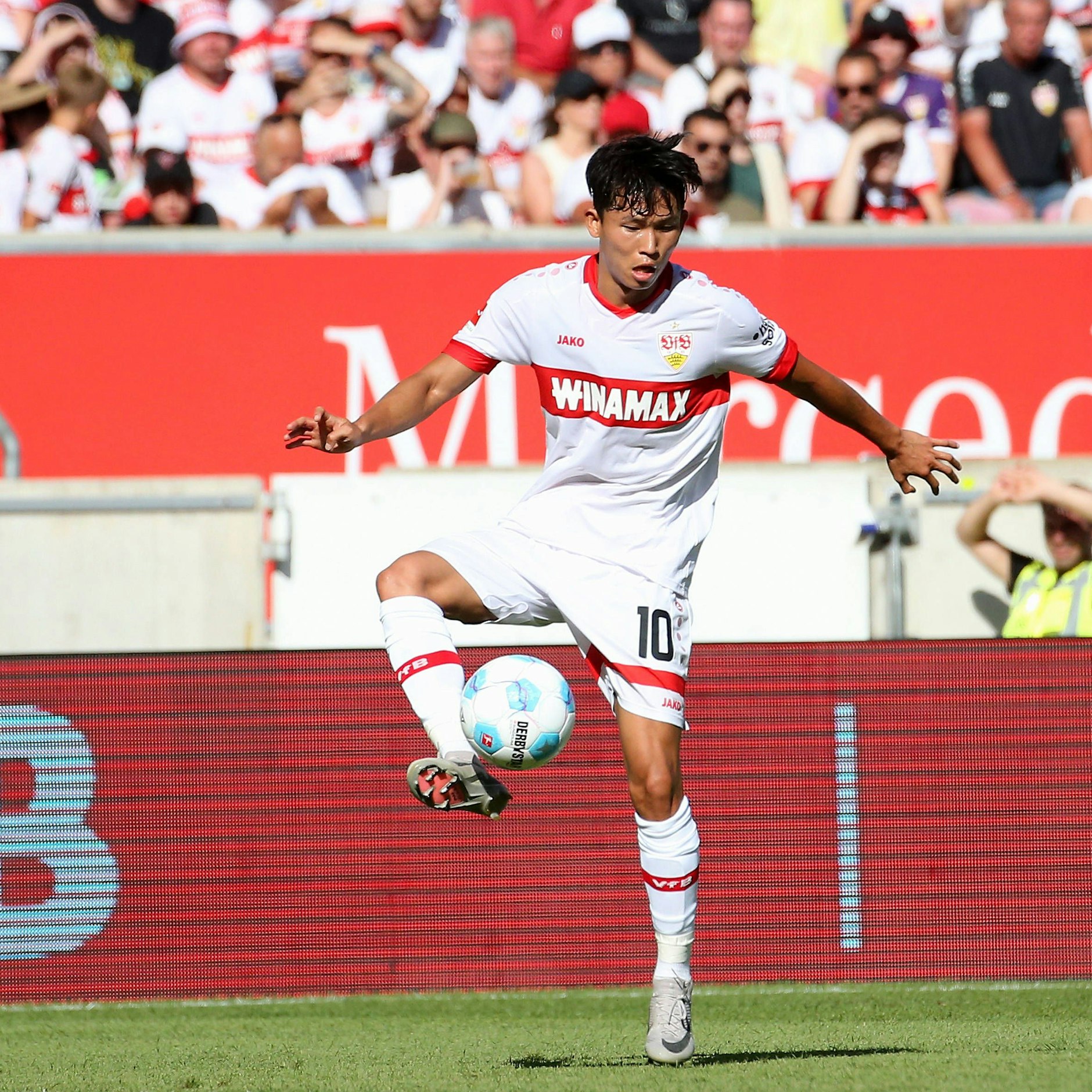Noch Anfang August war Woo-Yeong Jeong für den VfB Stuttgart im Einsatz.