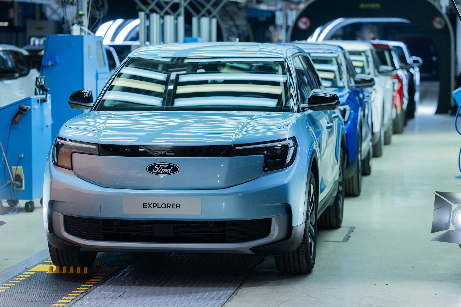 Es ist das erste Elektroauto von Ford aus Europa. In den Kölner Produktionsstandort wurden rund zwei Milliarden Euro investiert.