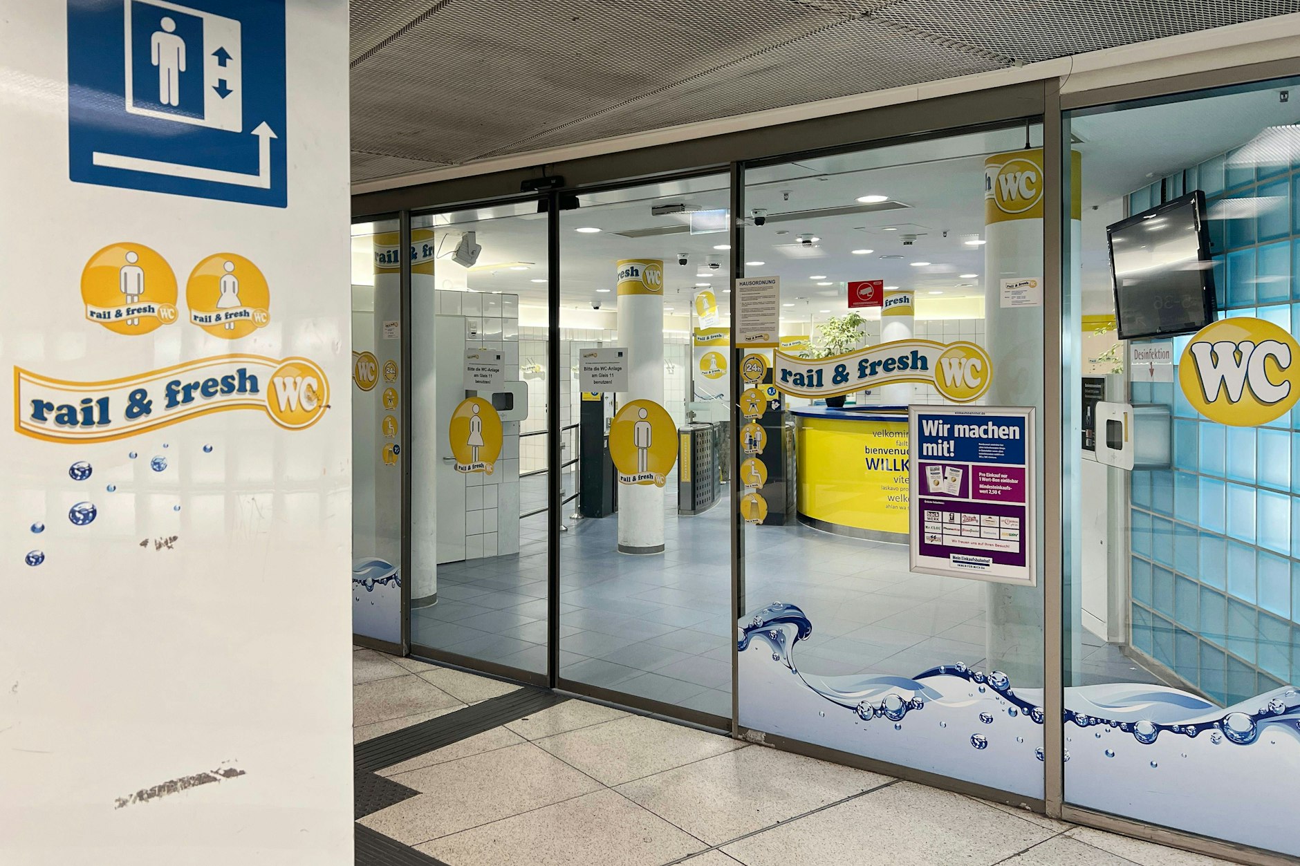 Die Nutzung der „Rail & Fresh“-Toiletten kostet jetzt auf den Hauptbahnhöfen in Berlin oder München 1,50 Euro.