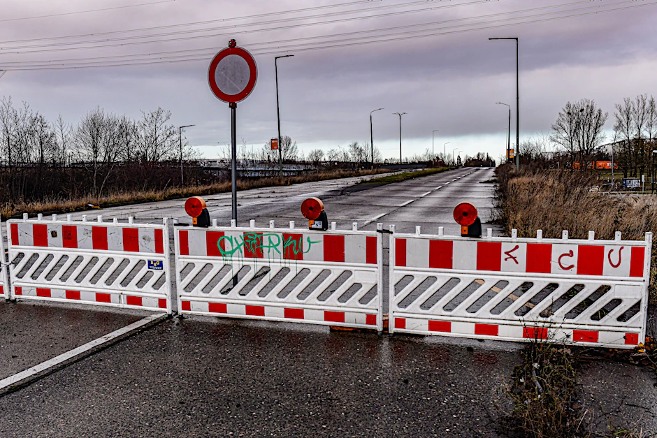 In der Märkischen Allee müssen immer wieder Brücken gesperrt werden.