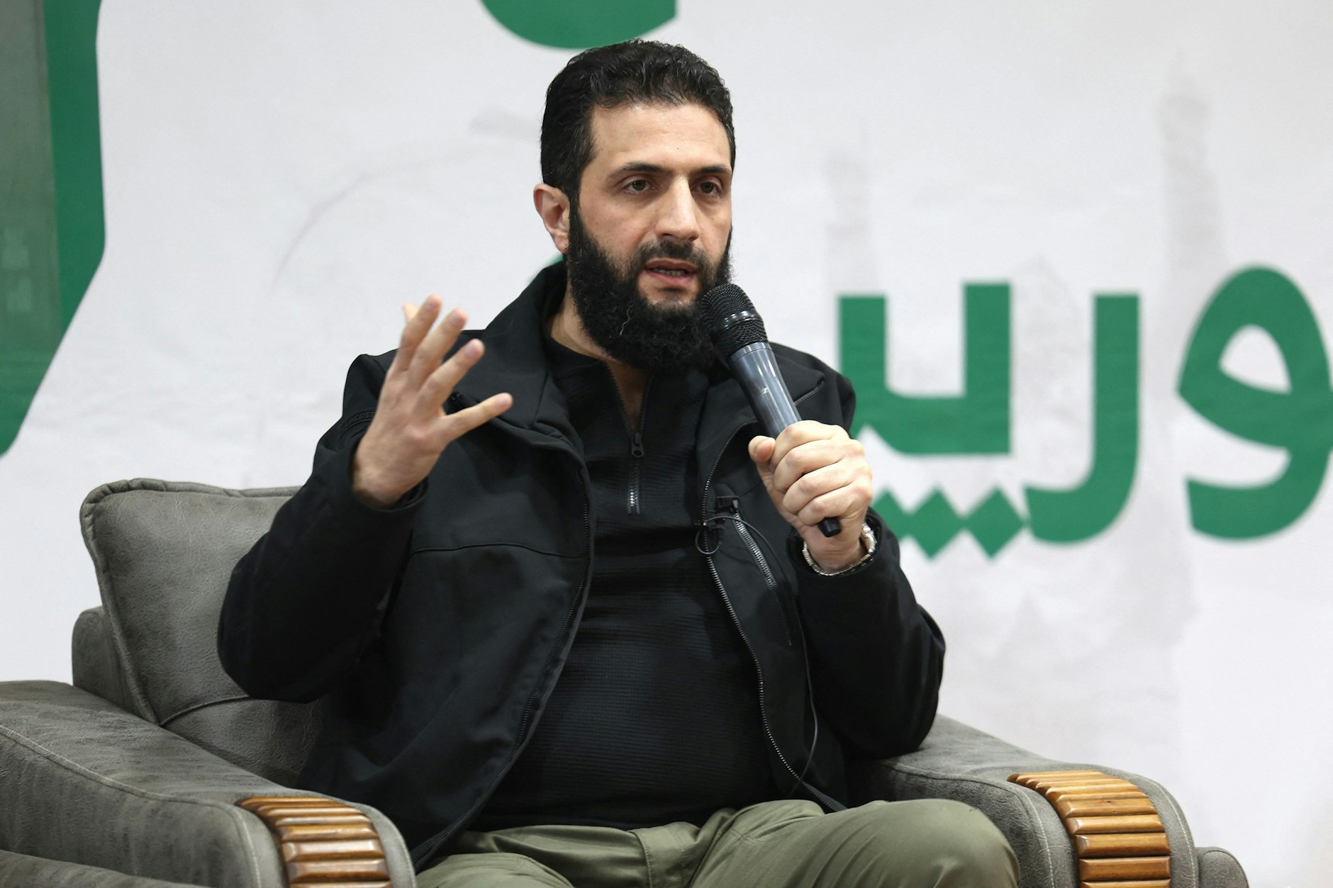 Der islamistische Rebellenführer Abu Mohammed al-Dscholani ist am Ziel. Das Regime des syrischen Machthabers Assad ist am Ende.