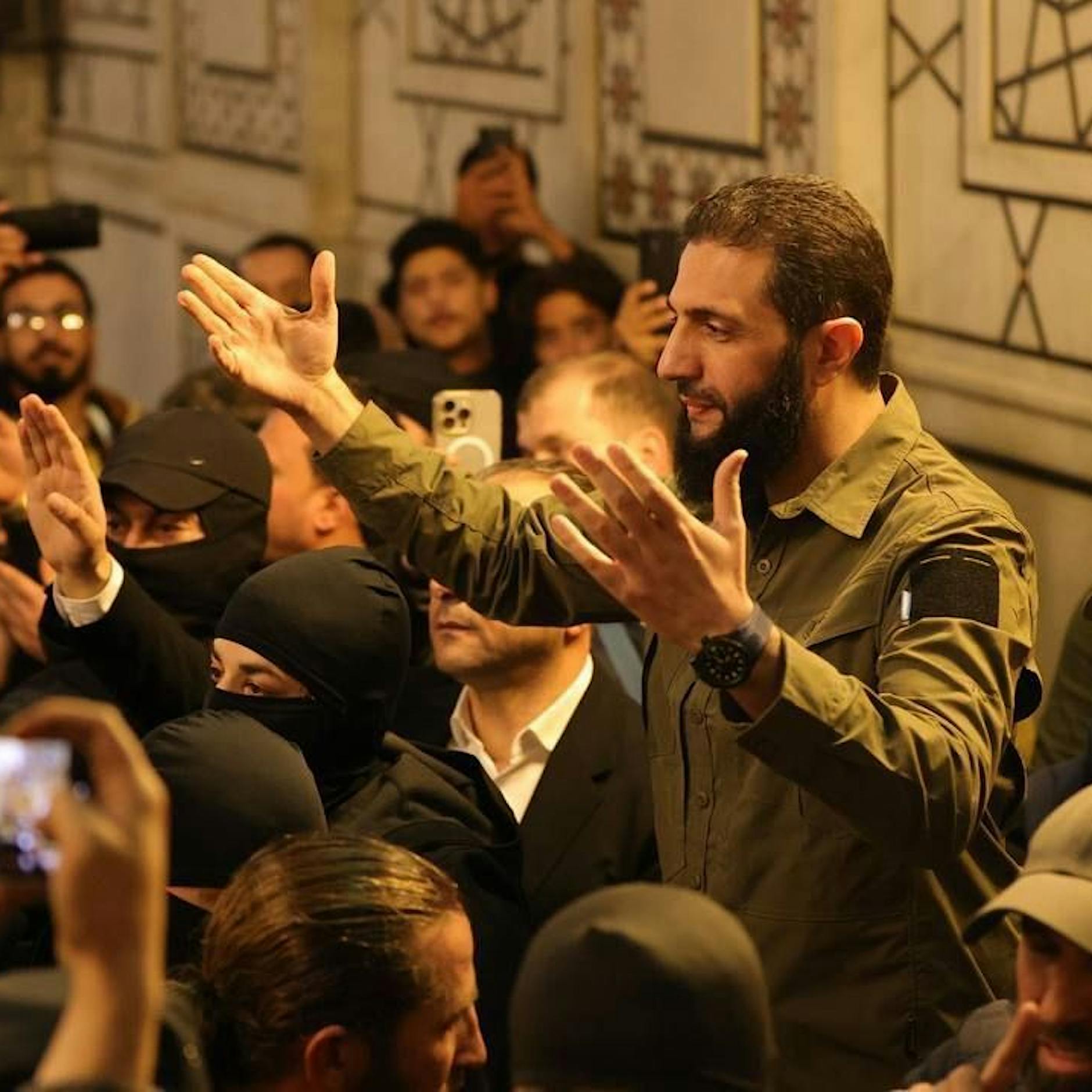 Syrien nach Sturz von Assad: Rebellen verkünden erste Regeln und Verbote