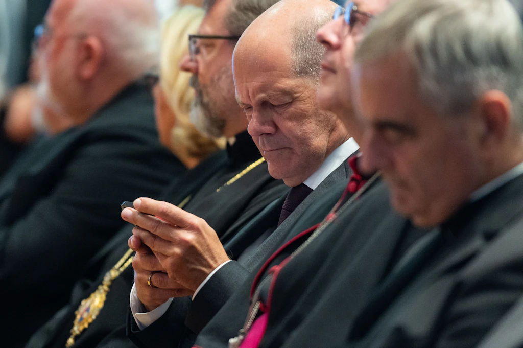 Kanzler Olaf Scholz postet auf Arabisch: Was dahinter steckt