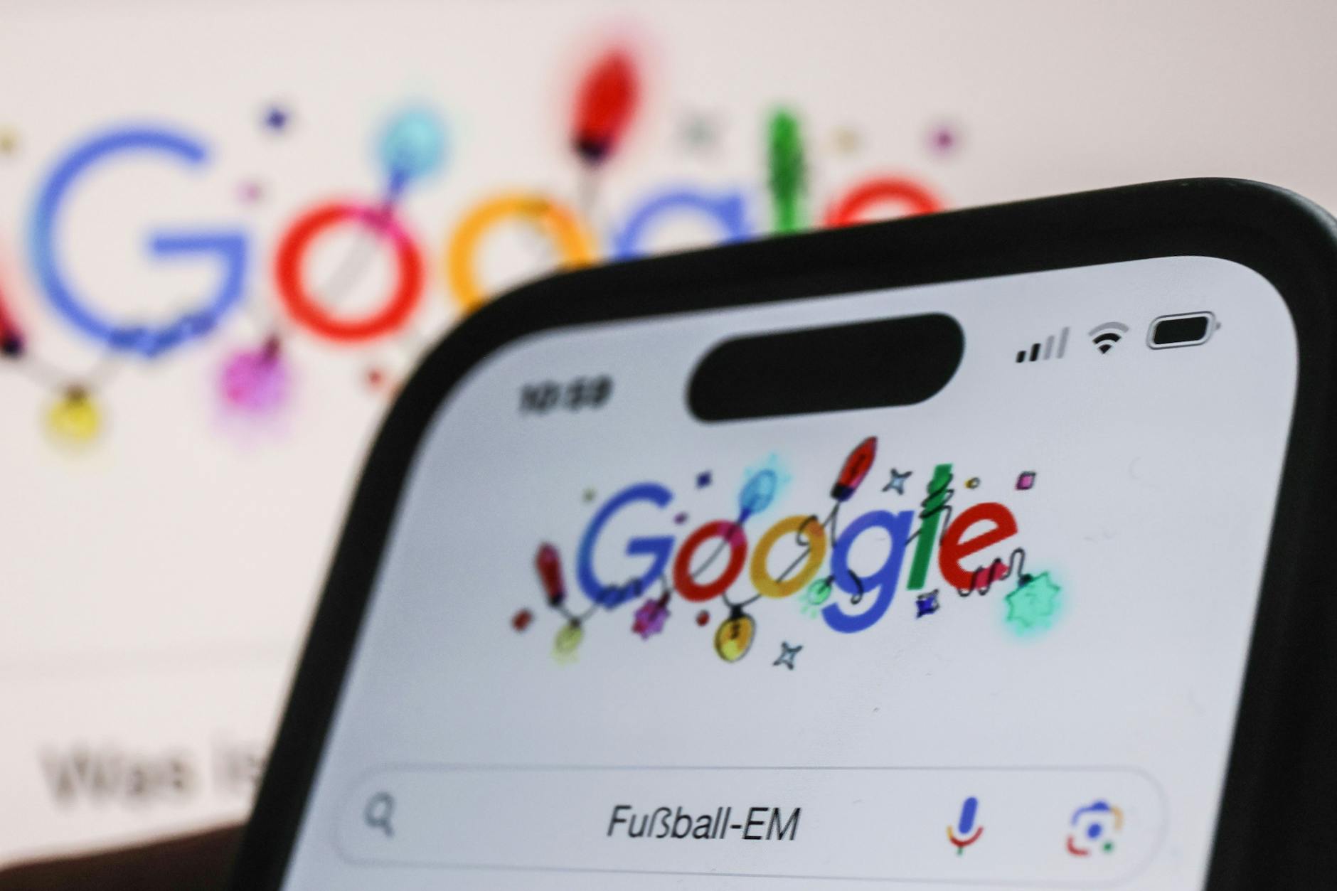 Die Betreiber der Internetsuchmaschine Google geben bekannt, welche Momente die Menschen 2024 bewegt haben und welche Trends und Persönlichkeiten im Fokus standen.