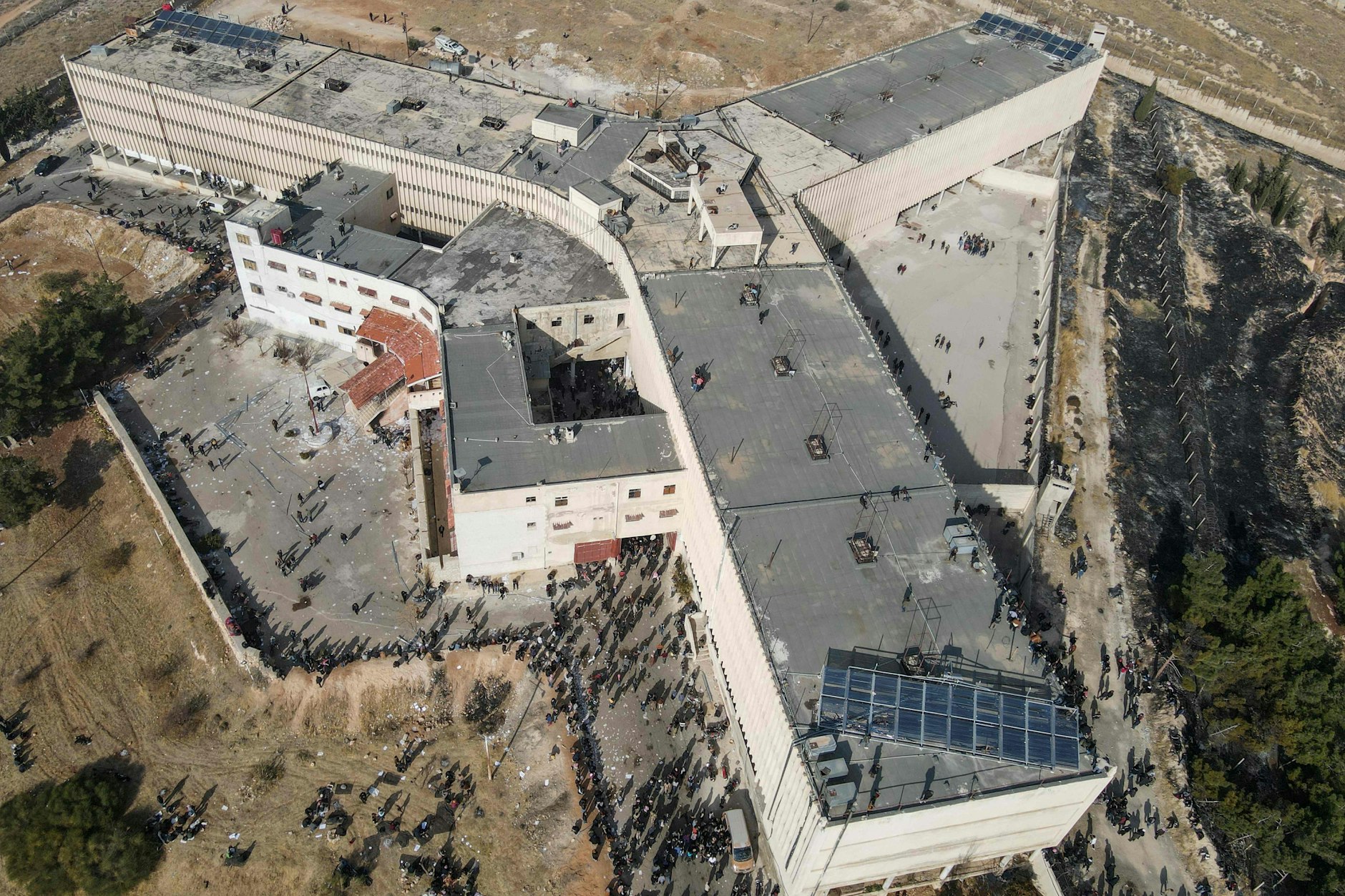 Blick auf das berüchtigte Foltergefängnis Saidnaja: Hier ließ das Assad-Regime zehntausende Menschen massakrieren.