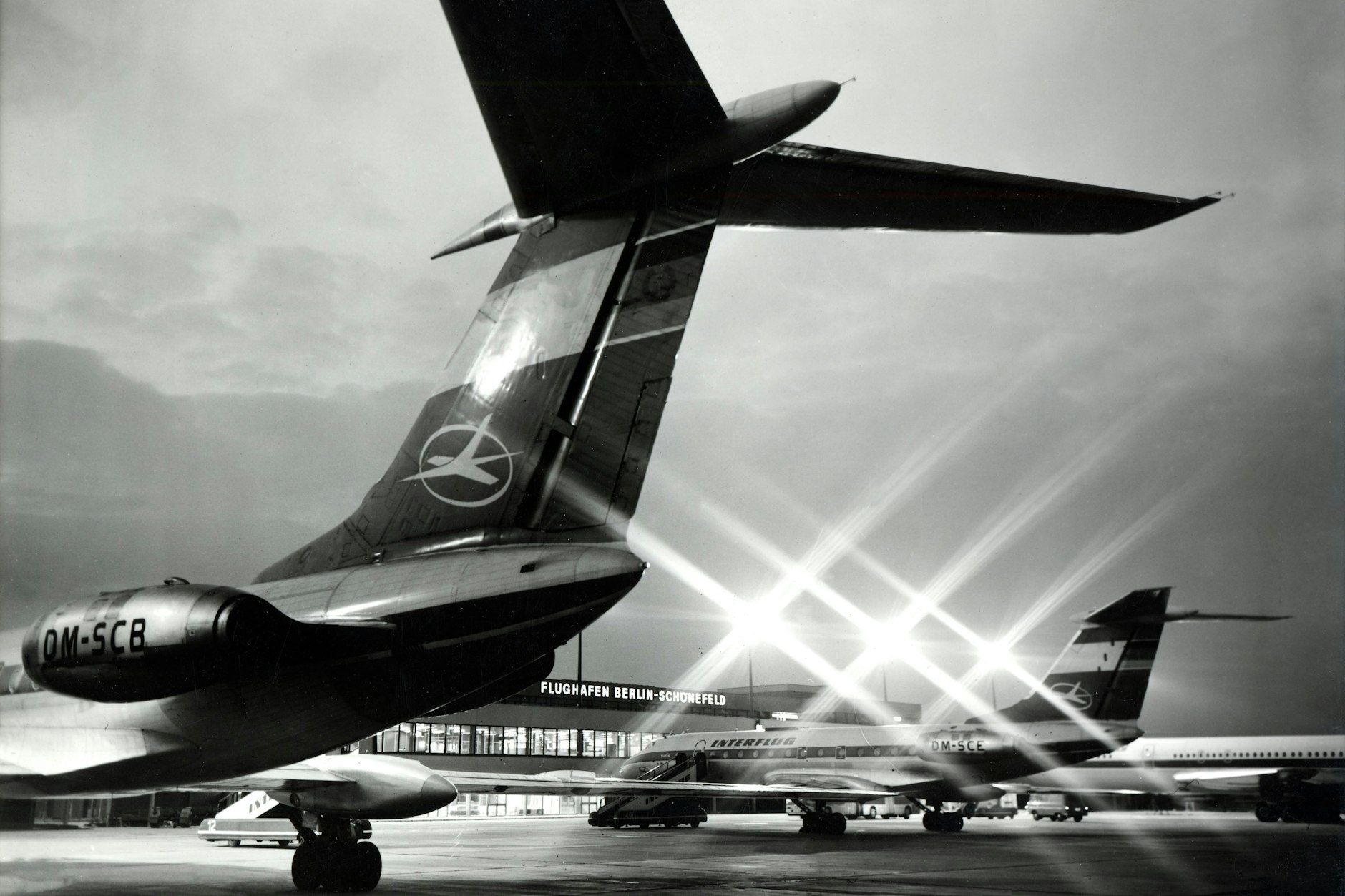 Maschinen der Interflug auf dem Flughafen Berlin-Schönefeld