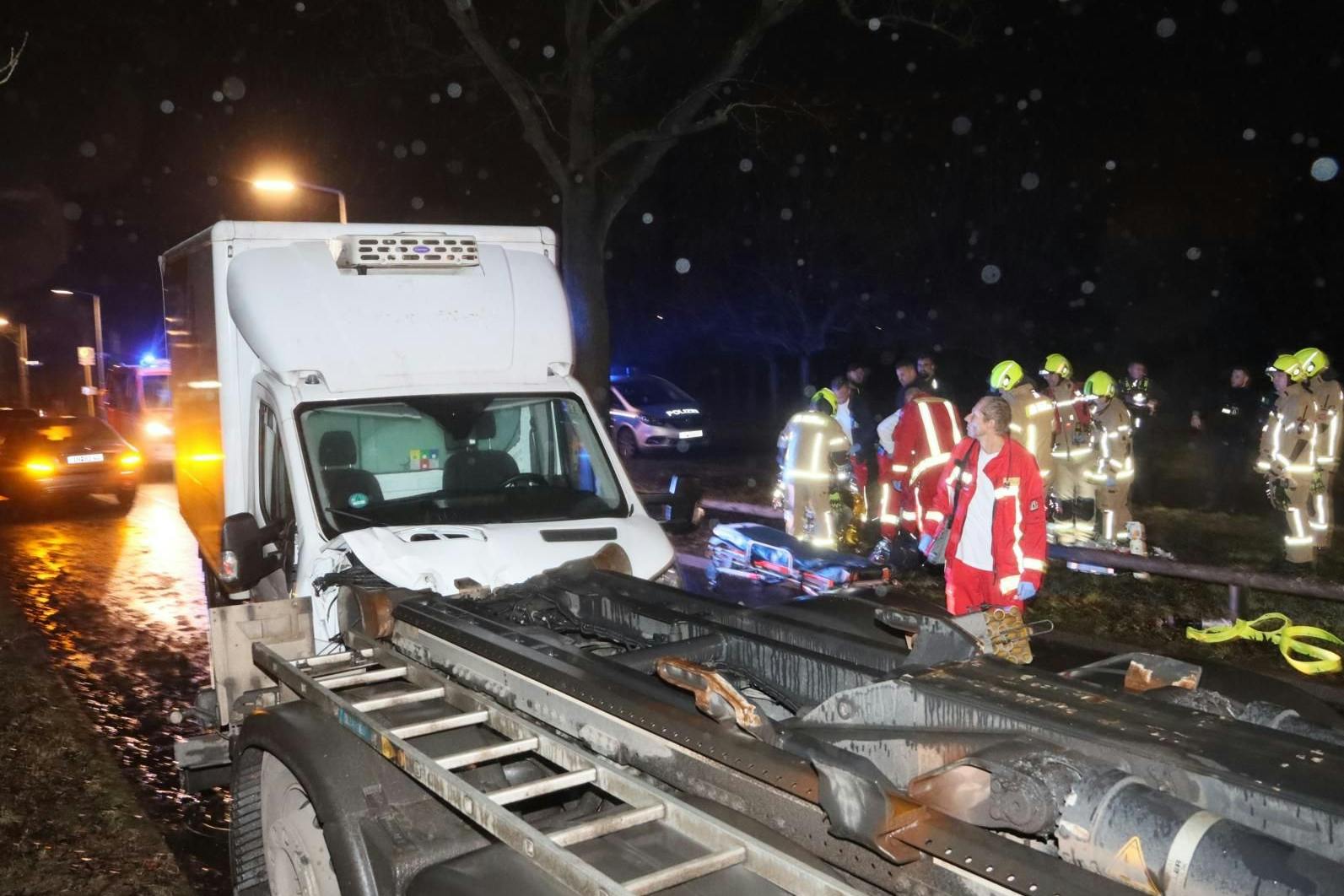 Der Verkehrsunfall in Berlin-Rudow.