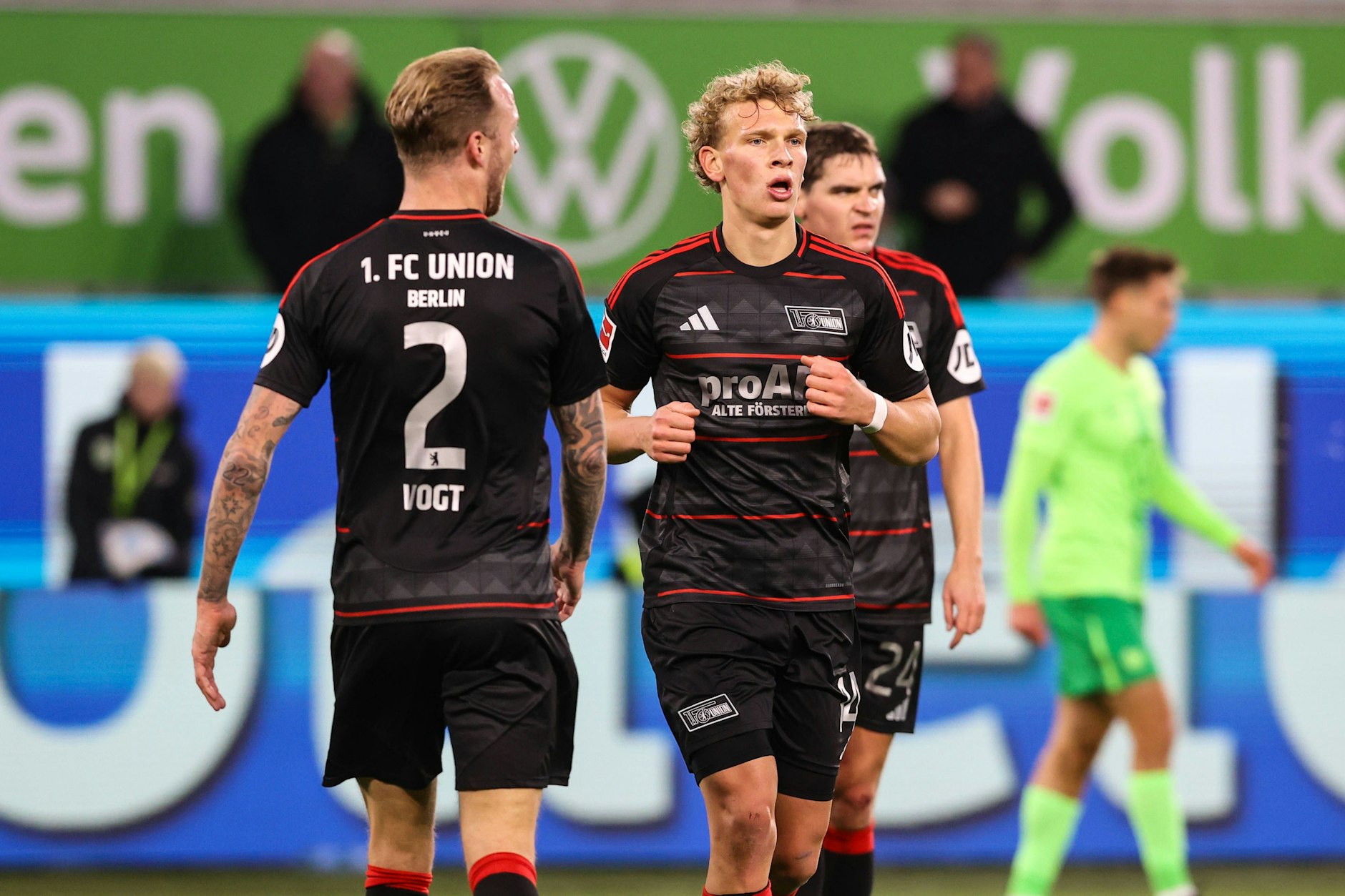 Gegen Bochum dürfte Kevin Vogt (links) wieder für Leopold Querfeld in die Startelf rutschen.