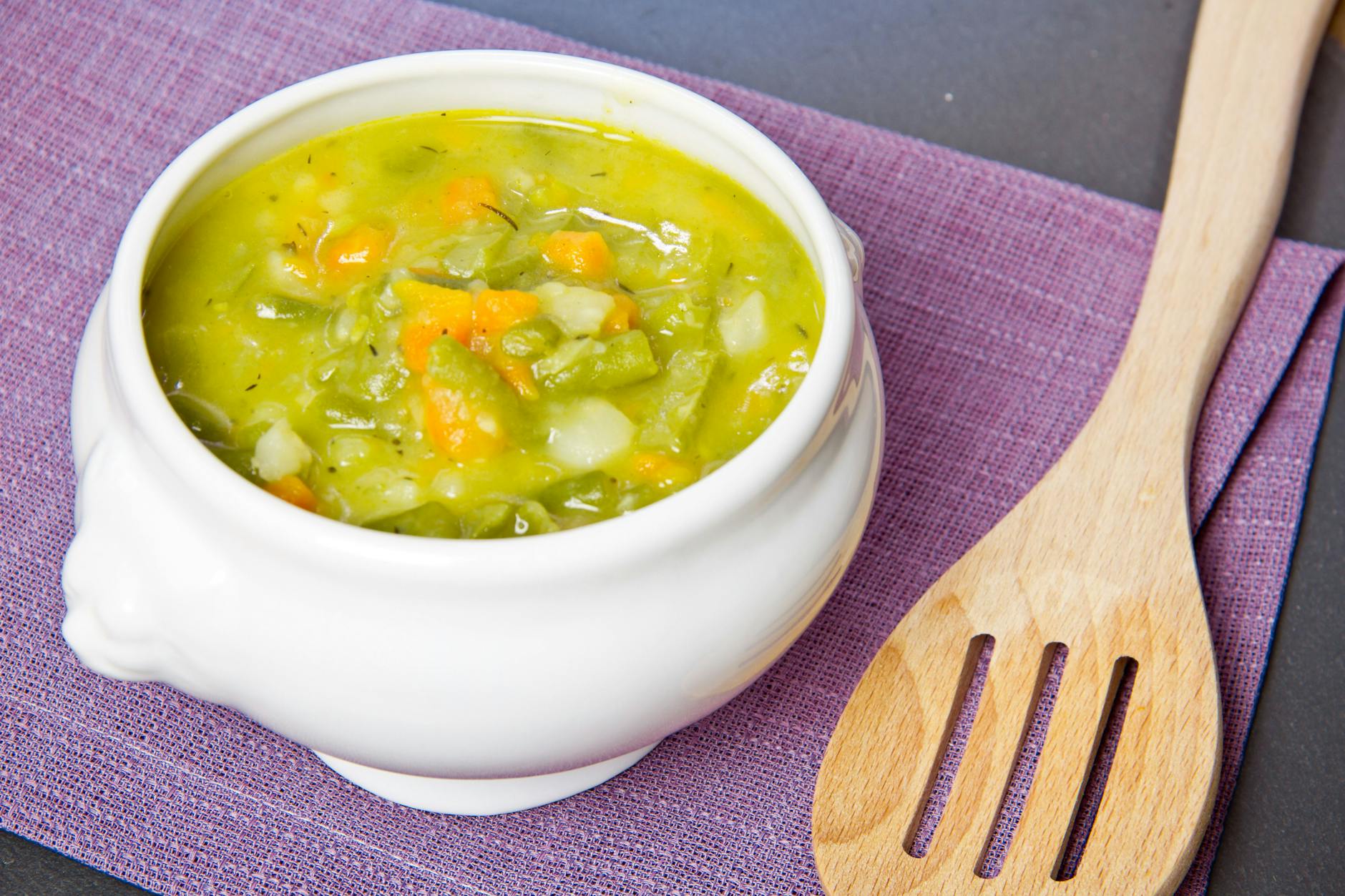 Das Rezept für Bohneneintopf ist perfekt an kalten Tagen.