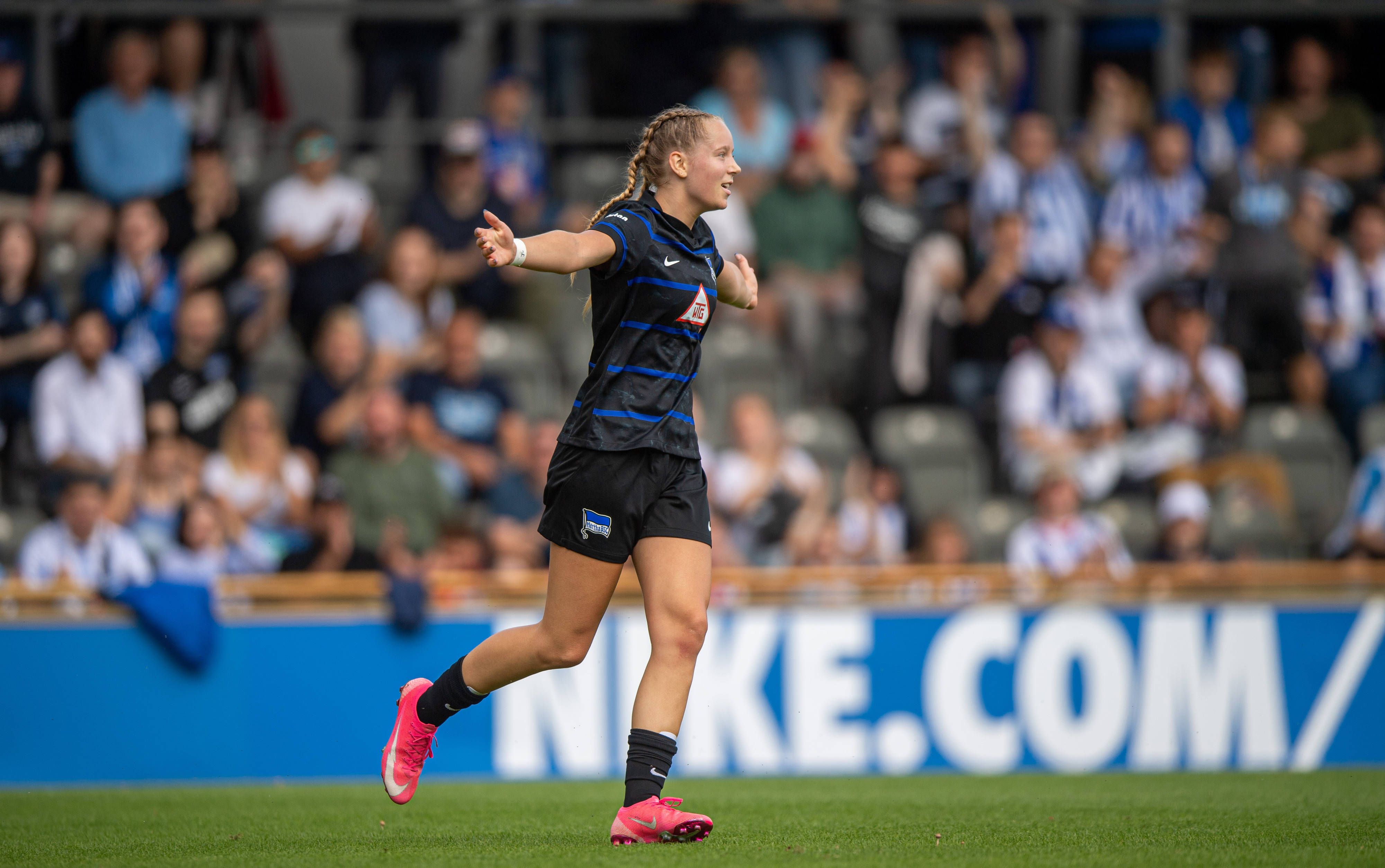 Schön wär’s: Frauen-Power macht Männern von Hertha BSC Beine