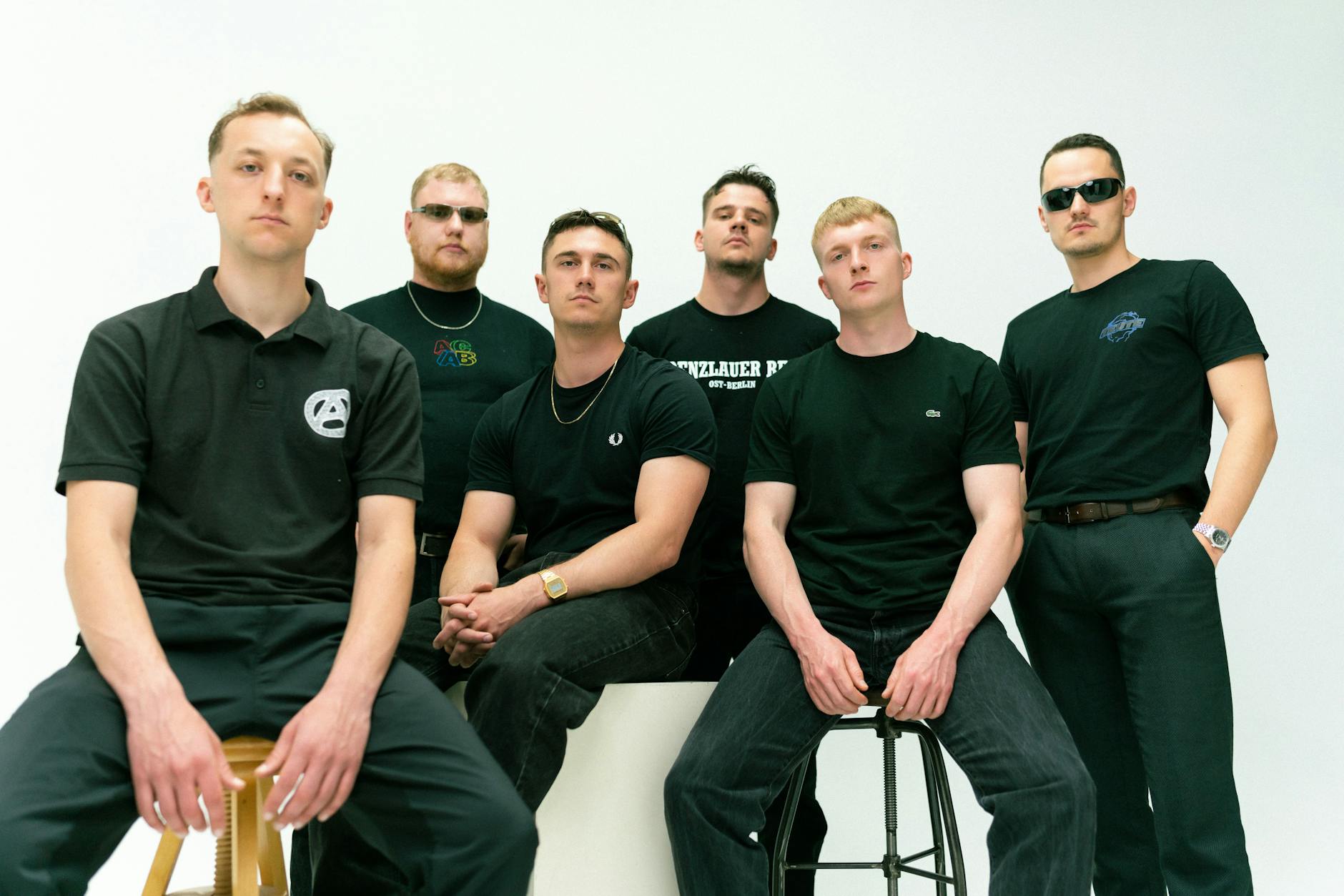 Die HipHop-Crew Teuterekordz samt ihrem Ex-Mitglied Beko (2.v.l.) aus Prenzlauer Berg