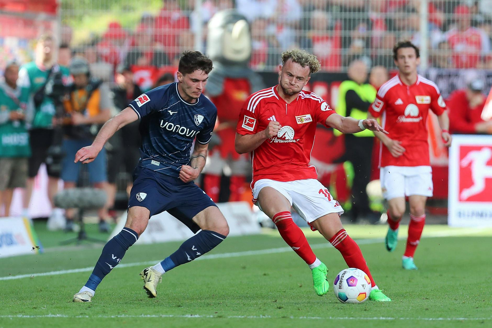 Benedict Hollerbach (r.) muss sich mit dem 1. FC Union Berlin am Sonnabend auf ein ähnlich umkämpftes Spiel gegen den VfL Bochum einstellen, wie zuletzt im Mai dieses Jahres.