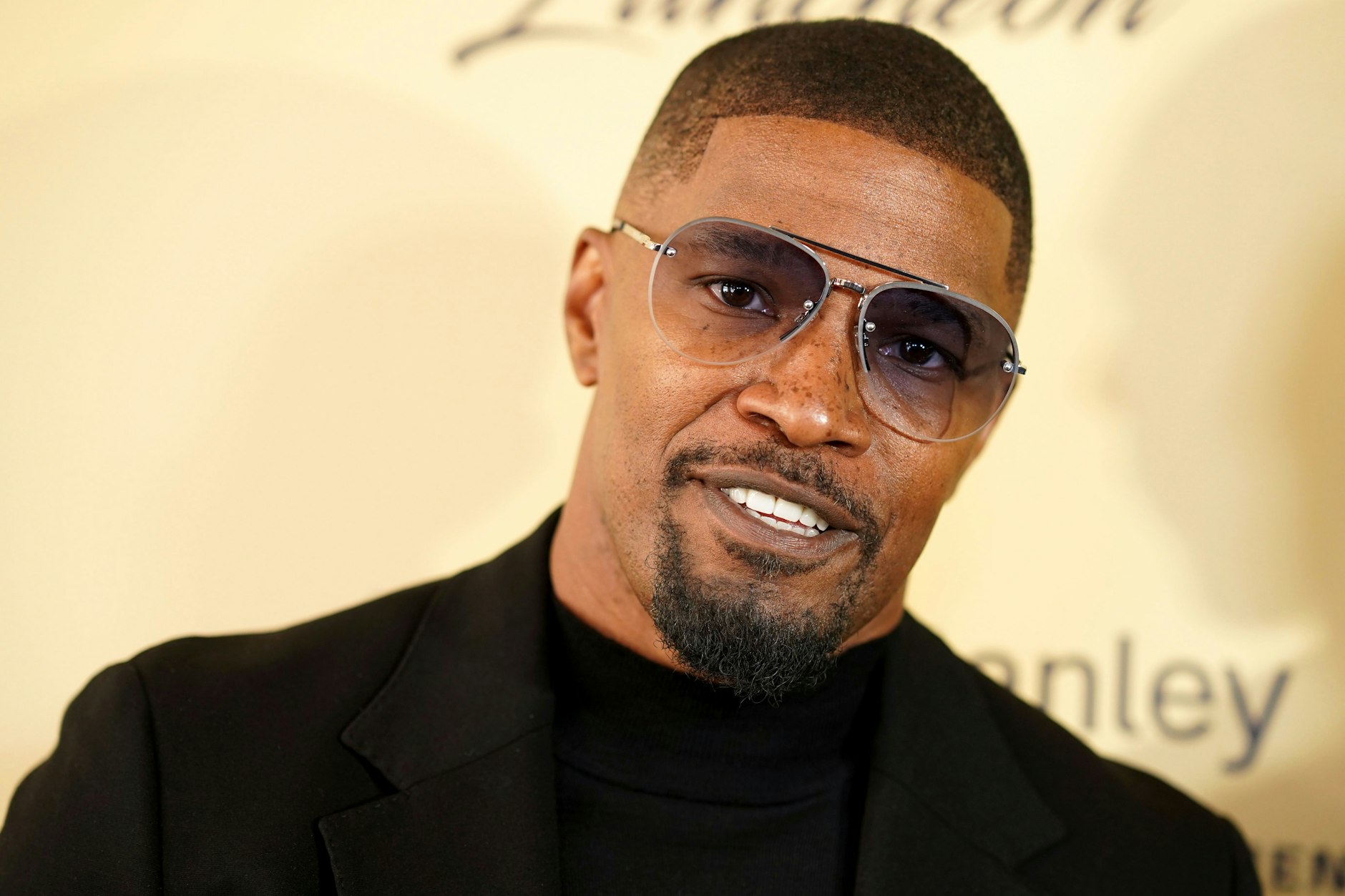 Jamie Foxx bei einem Event im März in Los Angeles. Jetzt erzähle er erstmals von seinem Schlaganfall.