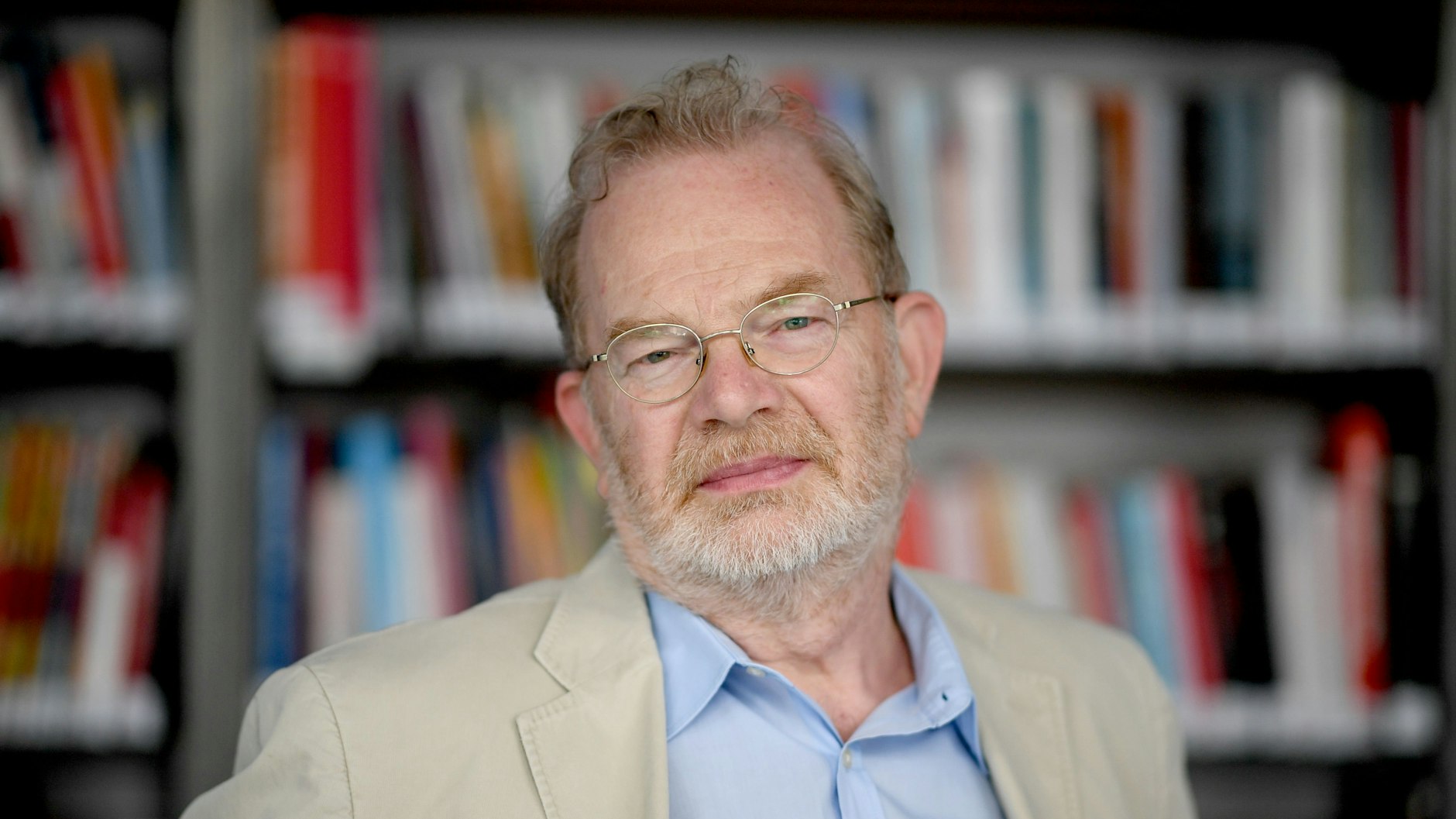Stefan Wolle ist Historiker mit Schwerpunkt DDR-Forschung.