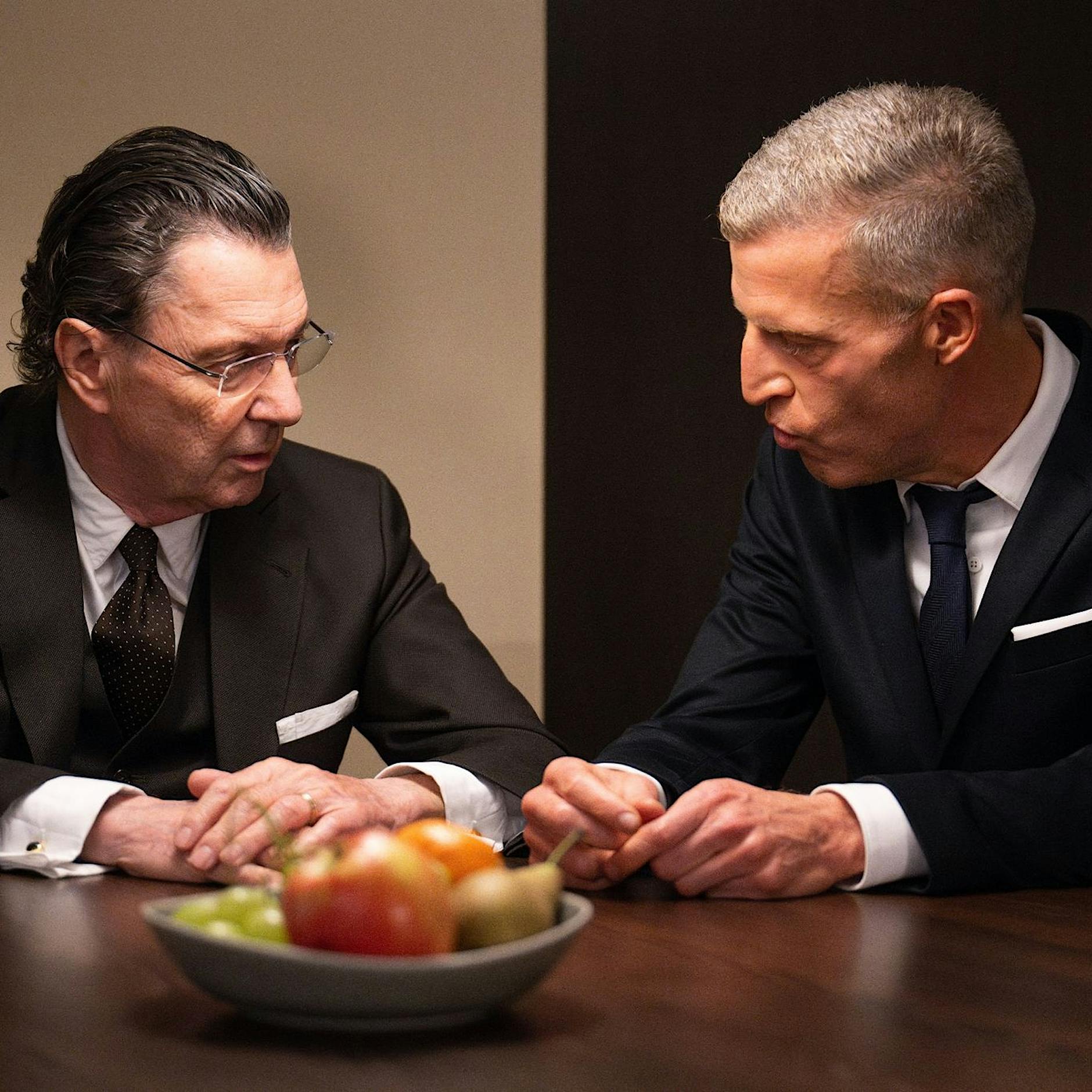 „Kein Grund, gleich so rumzuschreien“: Benjamin von Stuckrad-Barre und Martin Suter im Interview