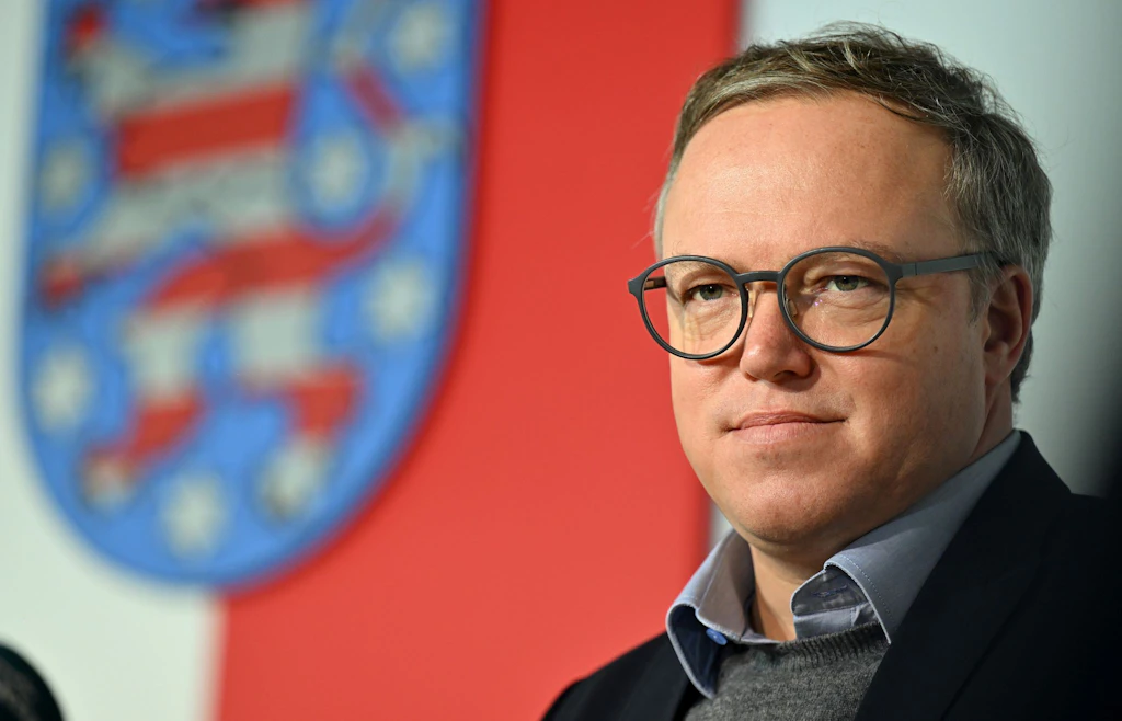 Wahl zum Ministerpräsidenten: Mario Voigt wird Thüringens neuer ...