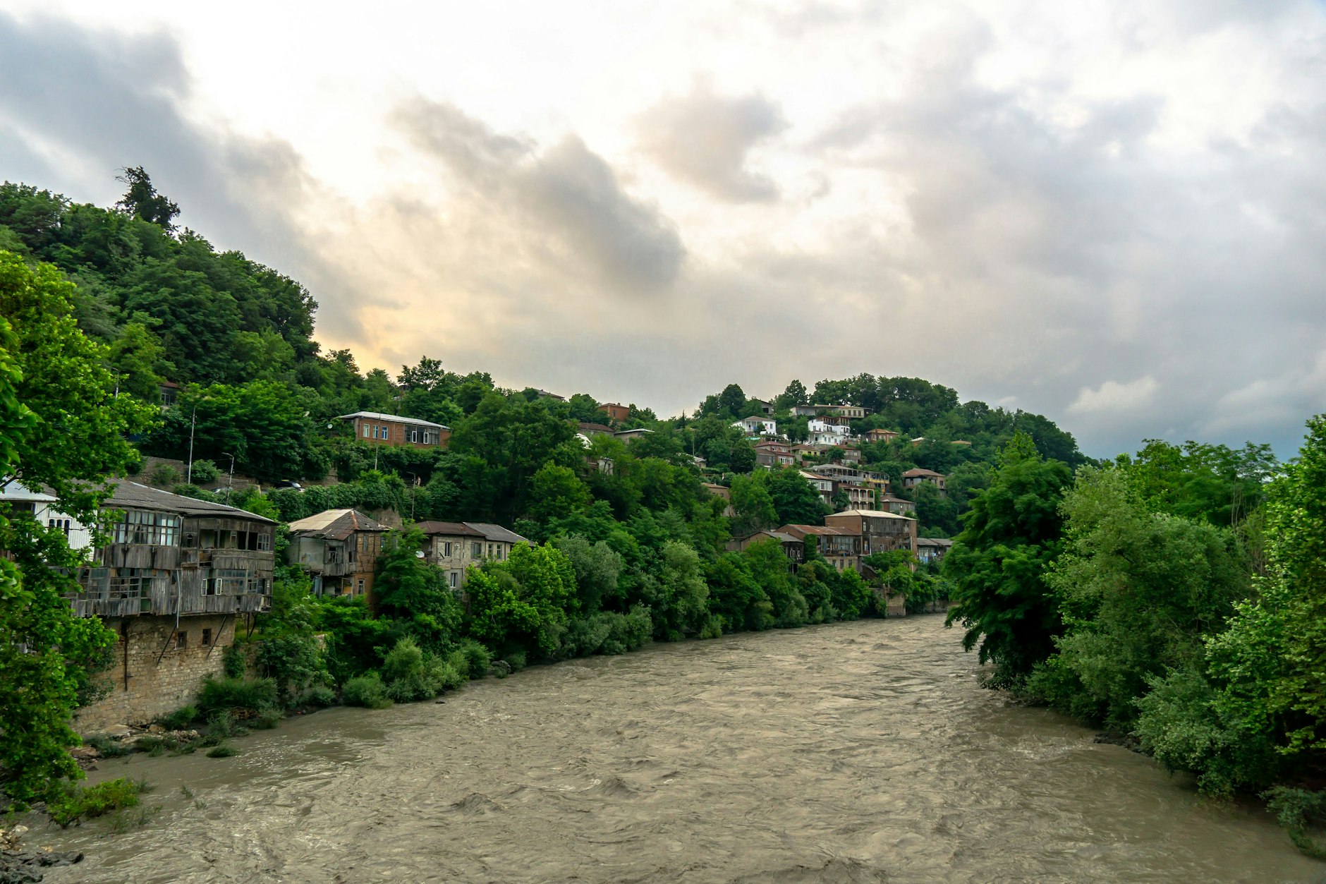 Herodot bezeichnete den Rioni als Grenzfluss Europas.