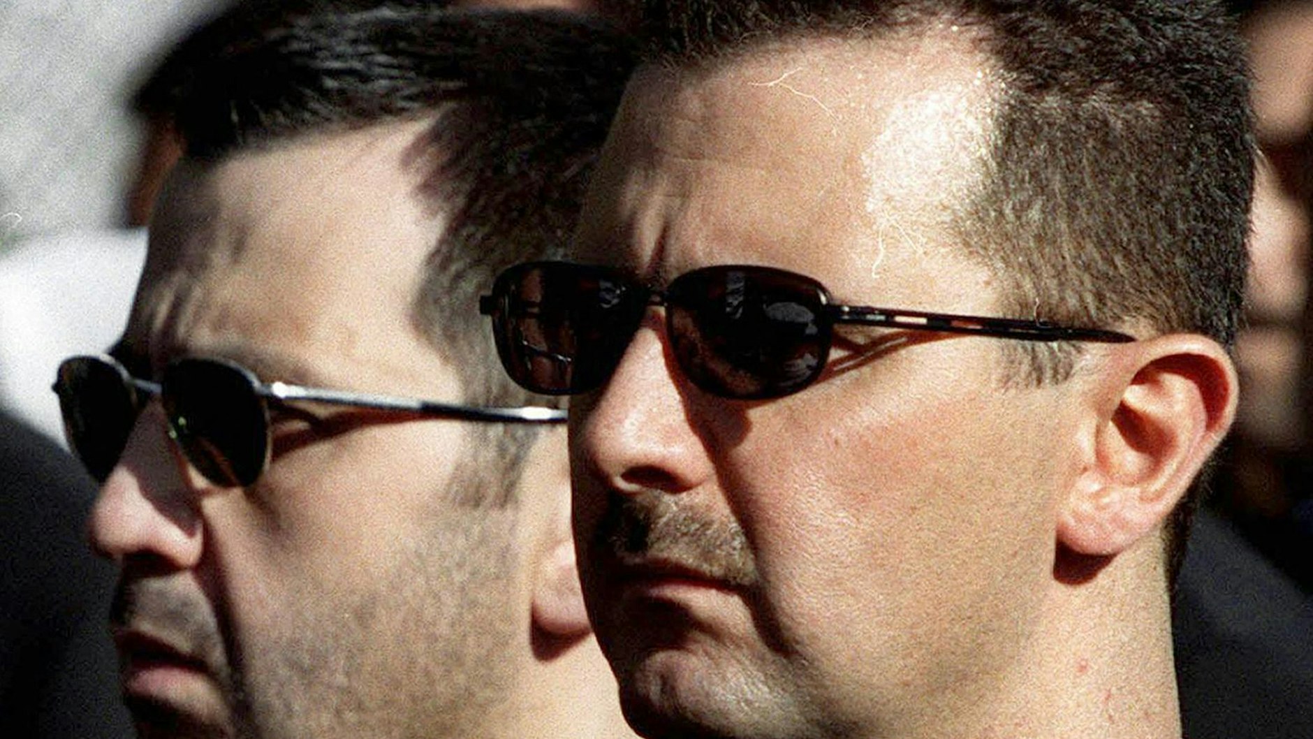 Der Assad-Clan kontrollierte den Handel mit Captagon. Der jüngere Bruder von Dikator Baschar al-Assad, Maher al-Assad (l.), war der Leiter der Milliarden-Geschäfte.