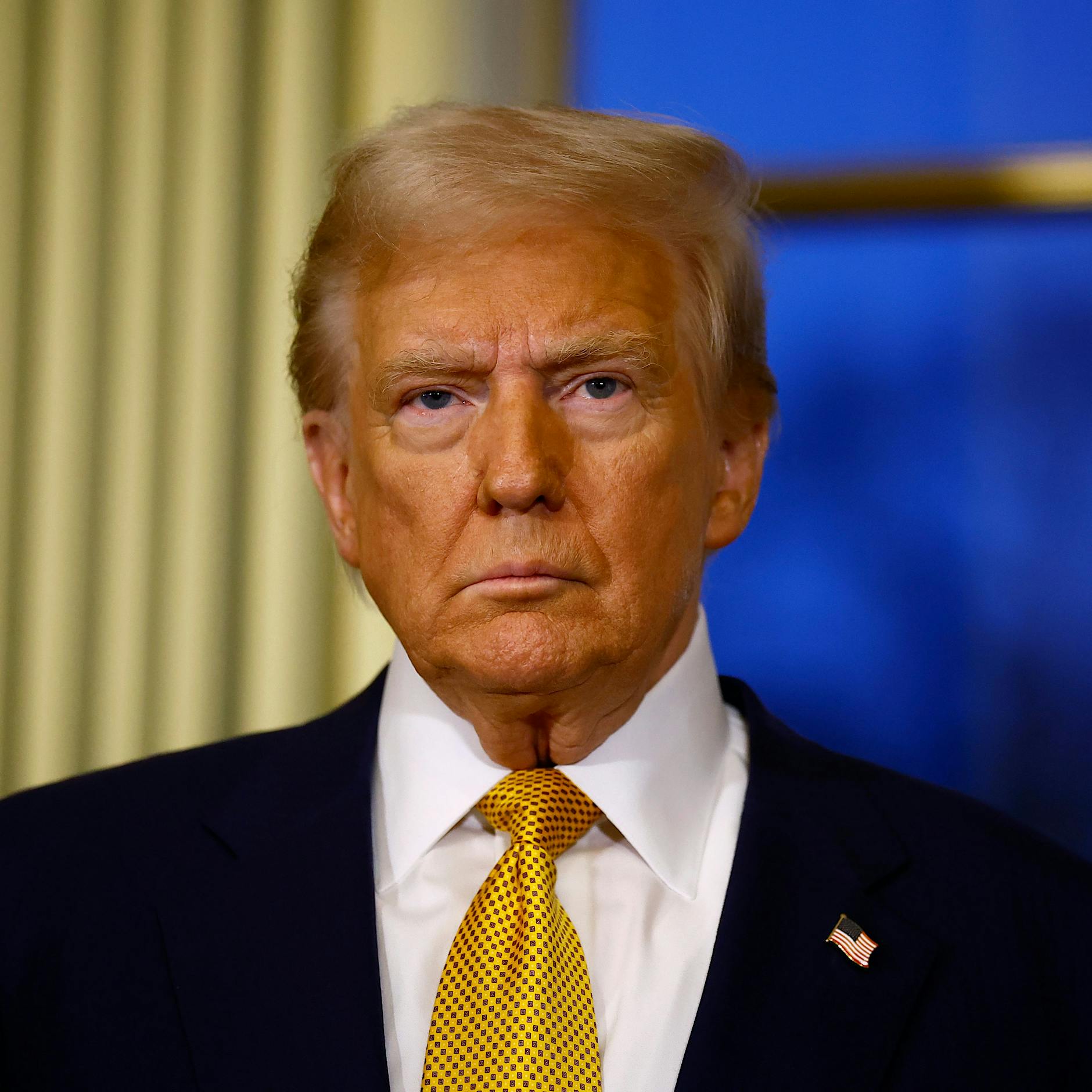 Die Trump-Welt macht Jagd auf „illoyale“ Republikaner im Kongress