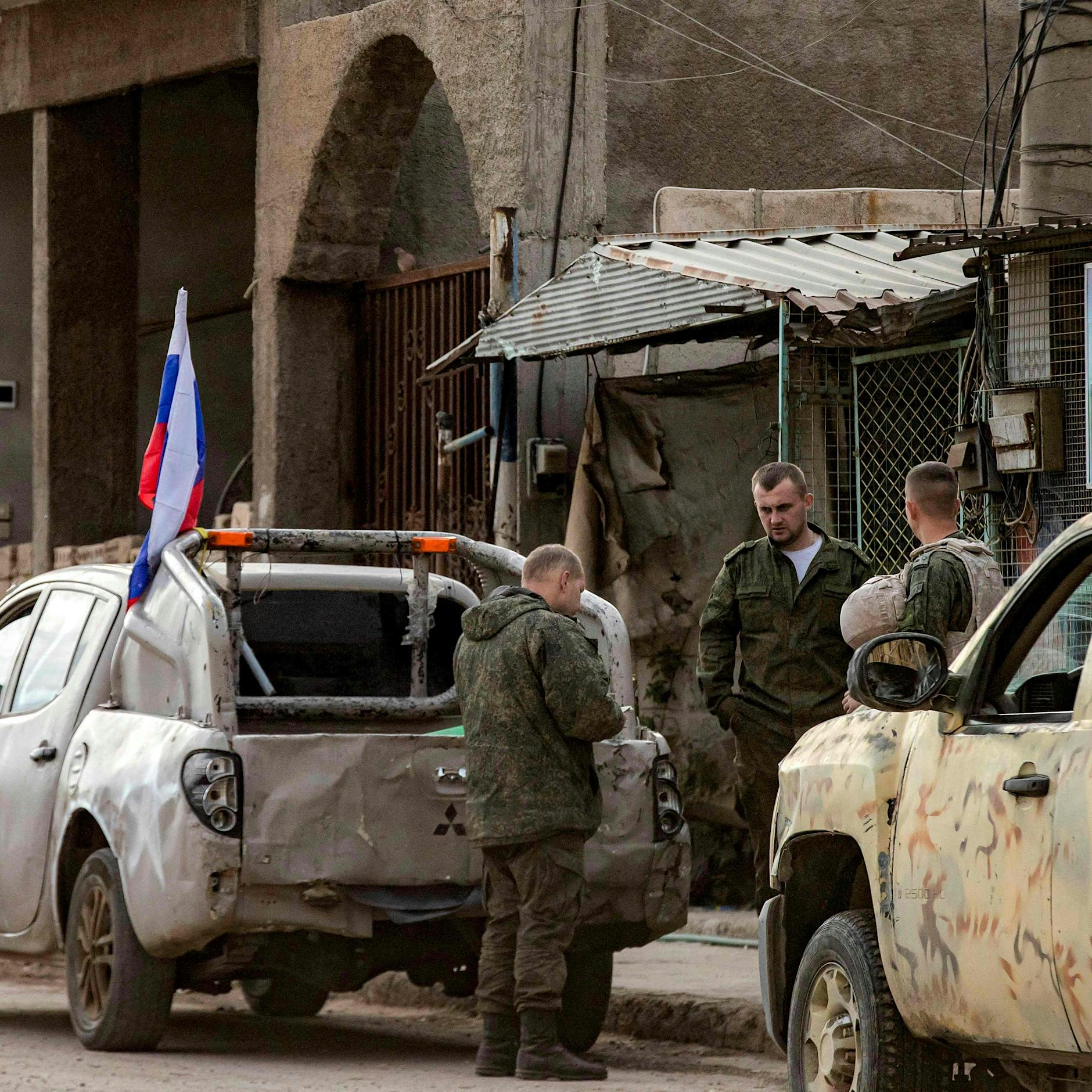 Russen ziehen wohl aus Syrien ab: Empfindliche Niederlage für Putin