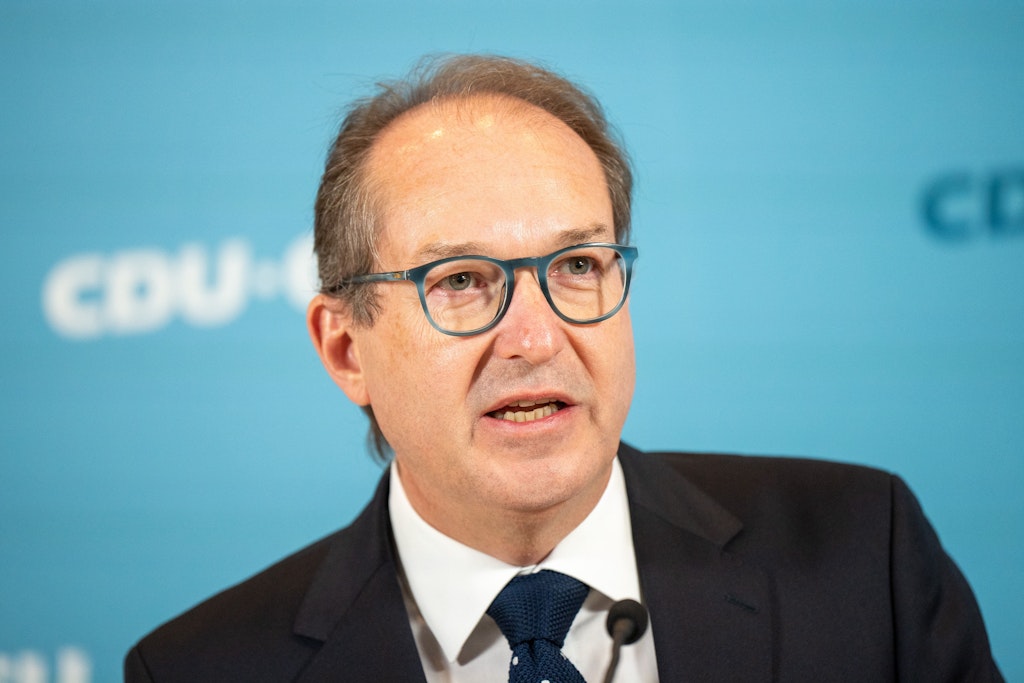 Keine Koalition, kein Küchentisch: Alexander Dobrindt (CSU) will nichts ...