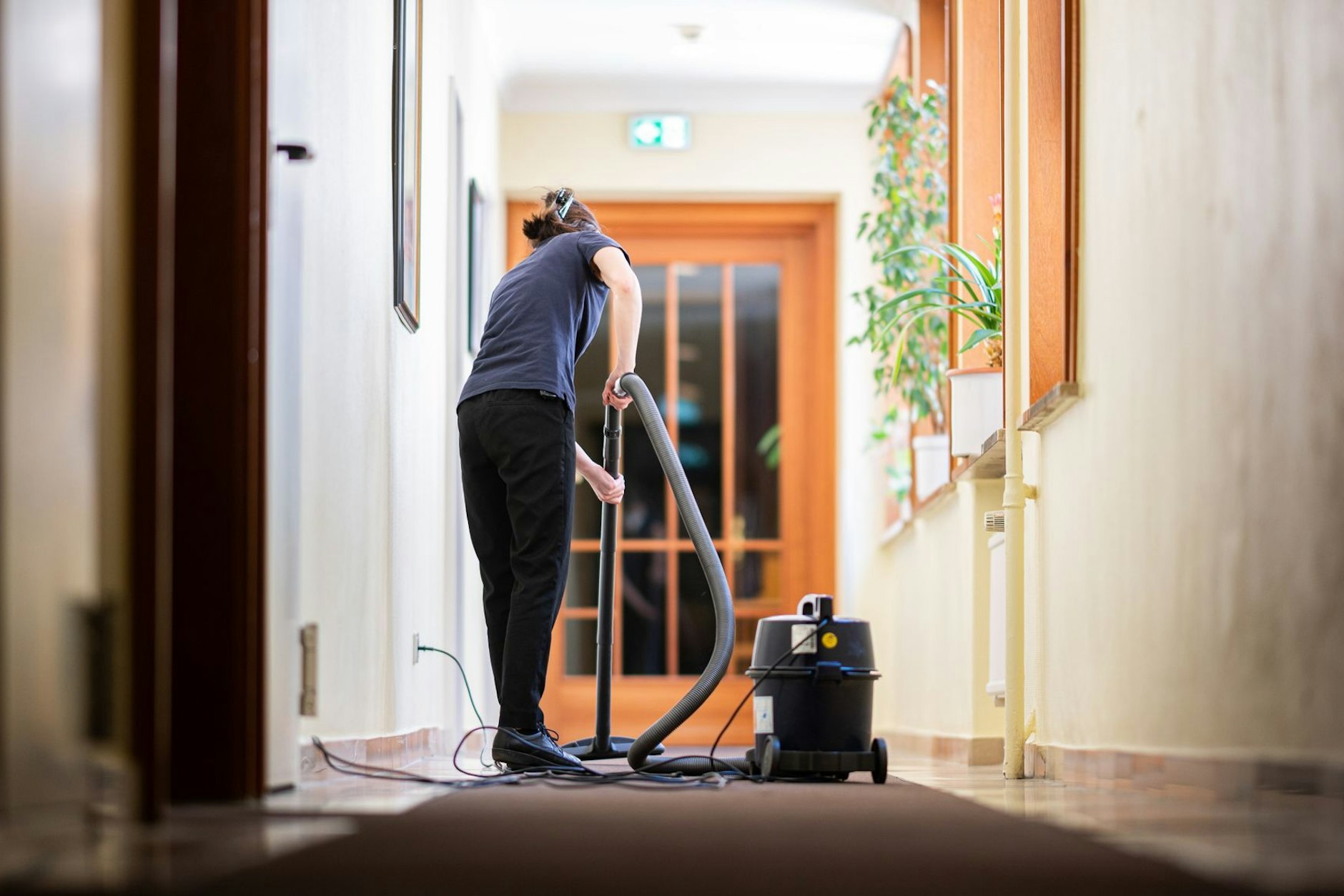 Neun von zehn Haushaltshilfen in Deutschland arbeiten schwarz.