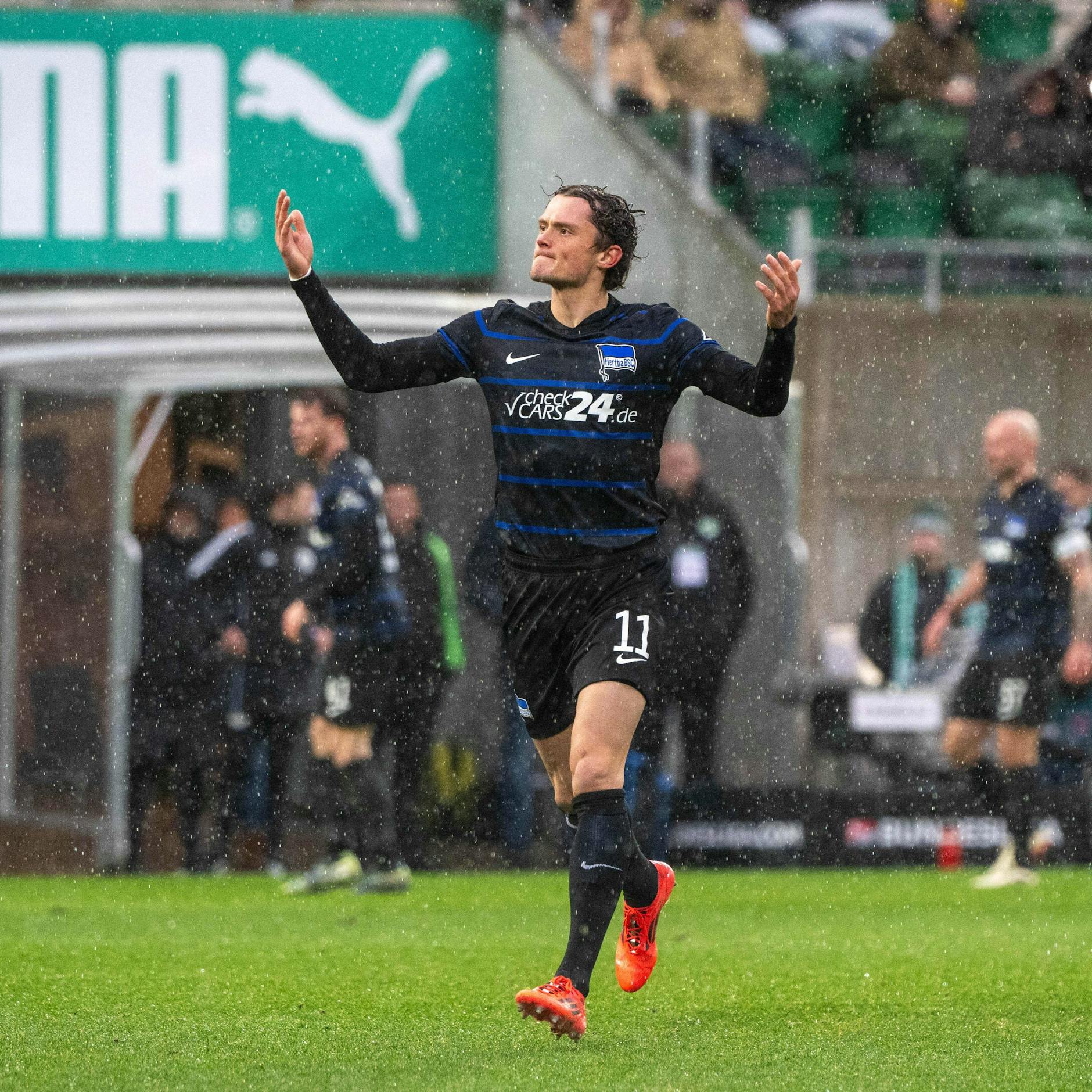 Fabian Reese konnte nach seiner Knöchel-OP bisher nur drei Teileinsätze machen, jetzt muss er sich wieder schonen.