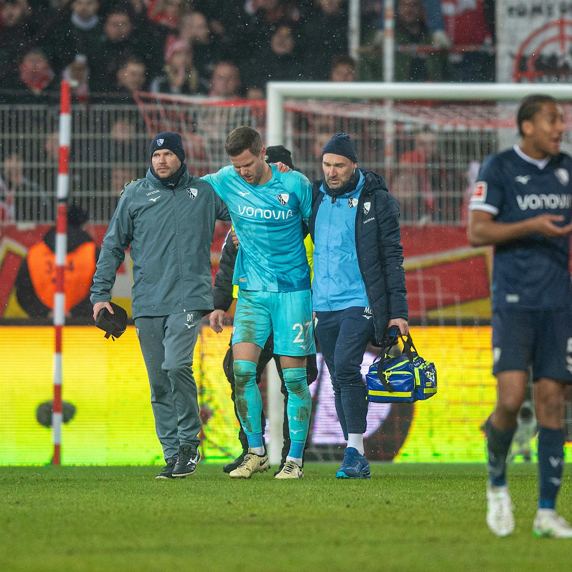 Union-Spiel in Berlin: Ex-Schiedsrichter Gräfe unterstellt Bochum-Keeper „Schmierentheater“