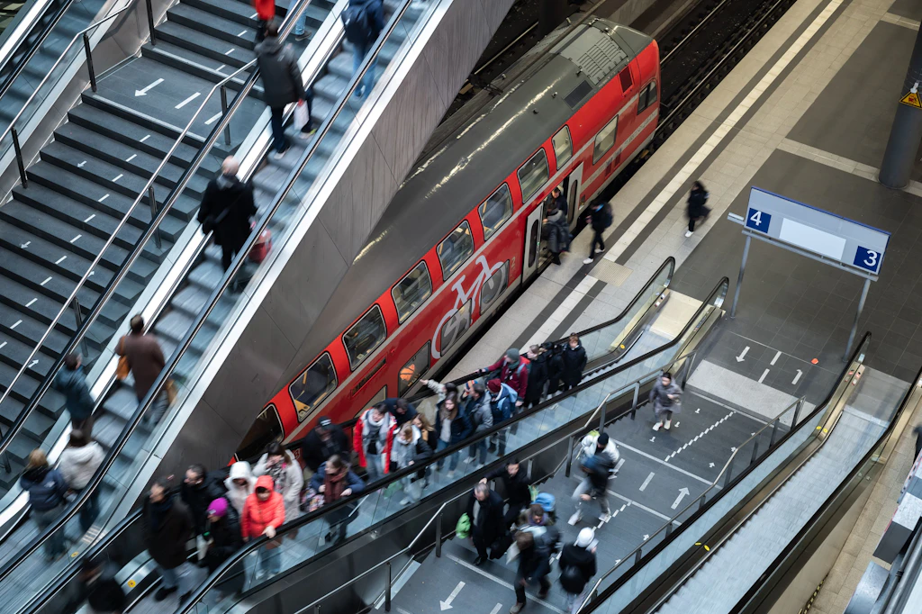 Bahn, hizmetlerini Berlin'den genişletiyor – ancak biletler daha pahalı hale geliyor