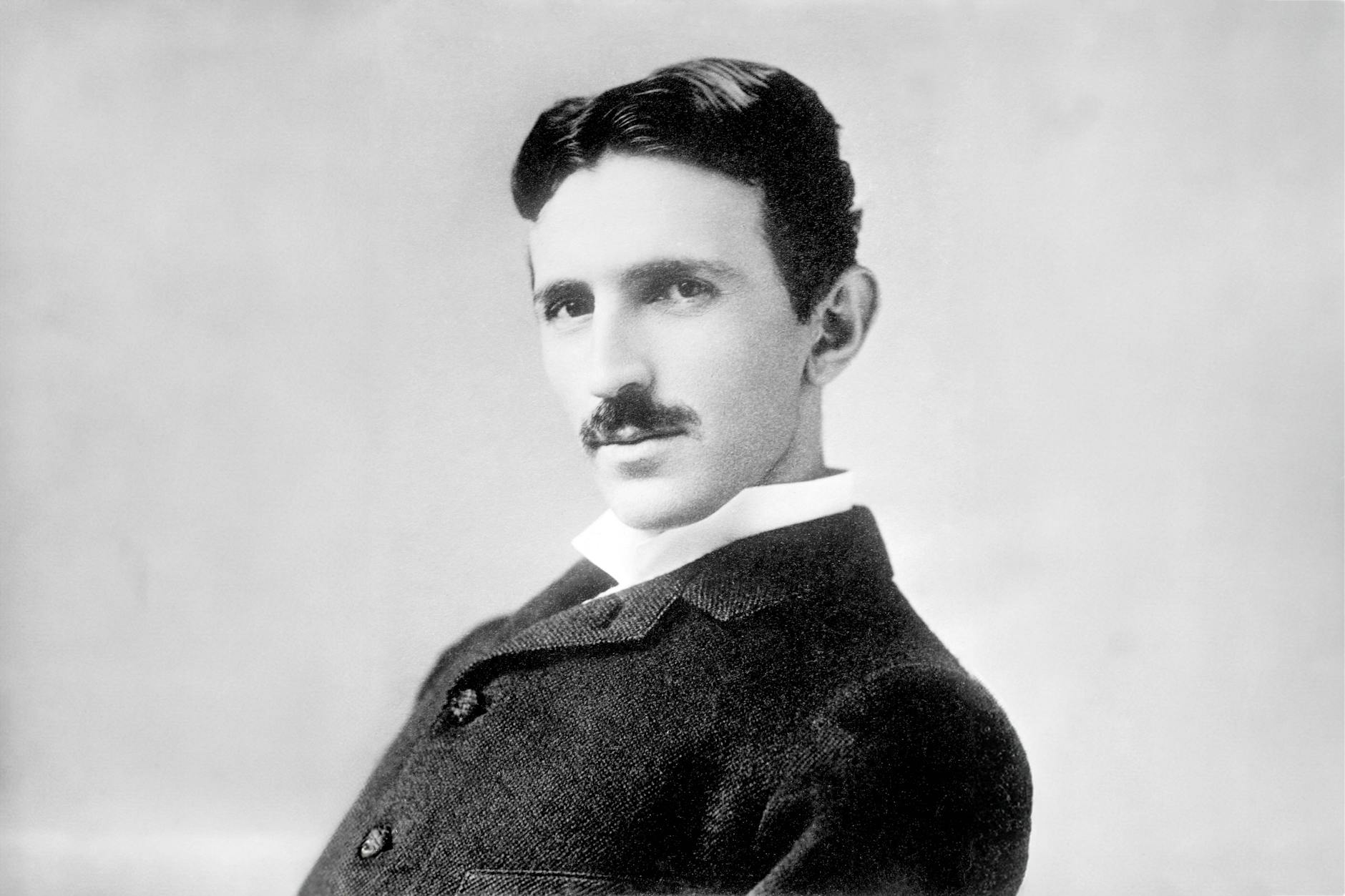 Stein des Anstoßes: Nikola Tesla und seine Herkunft