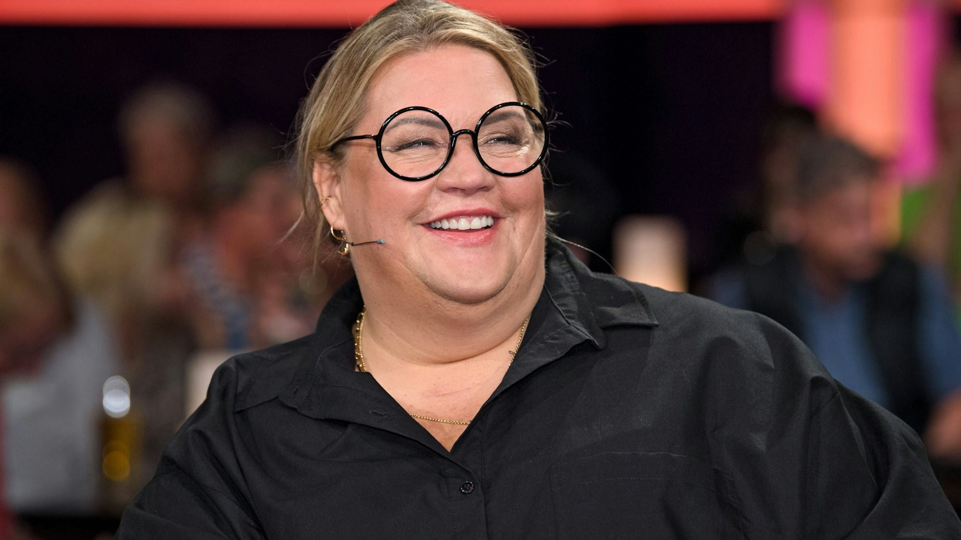 Ilka Bessin alias Cindy aus Marzahn beim MDR-Talk „Riverboat“.
