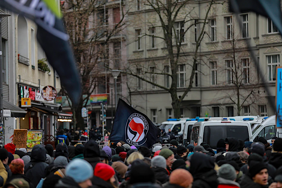 Am Wochenende blockierten hunderte Gegendemonstranten einen Neonazi-Marsch in Berlin. Auch am Freitag wird zu einem Protest gegen ein rechtsextremes Konzert in Köpenick aufgerufen.
